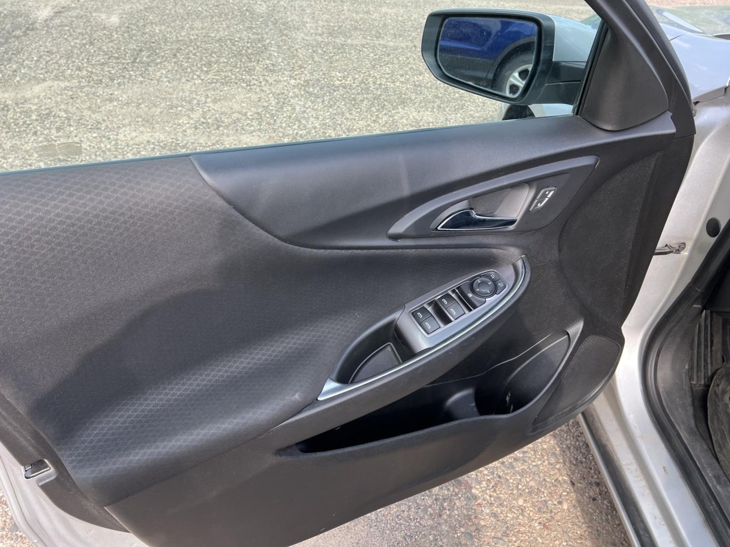 2019 Chevrolet Malibu LT (1G1ZD5ST0KF) with an 1.5L L4 DOHC 16V engine, 6A transmission, located at 17255 hwy 65 NE, Ham Lake, MN, 55304, 0.000000, 0.000000- Photo#8
