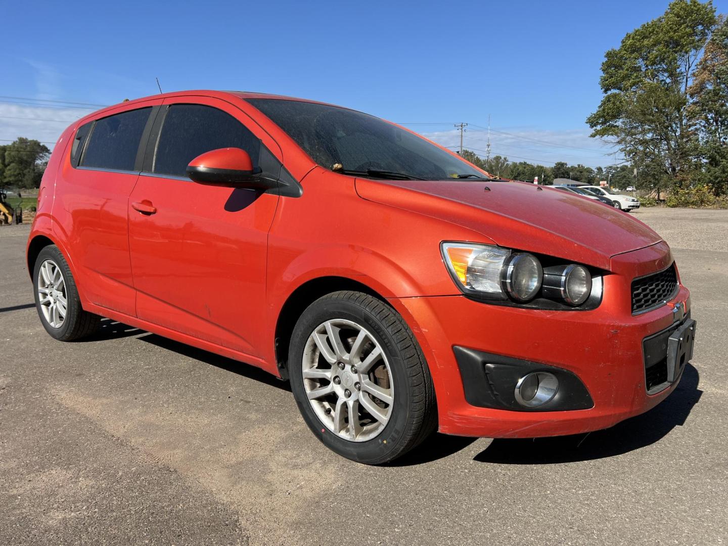 2013 Chevrolet Sonic LT Auto 5-Door (1G1JC6SGXD4) with an 1.8L L4 DOHC 24V engine, 6-Speed Automatic transmission, located at 17255 hwy 65 NE, Ham Lake, MN, 55304, 0.000000, 0.000000 - Photo#6
