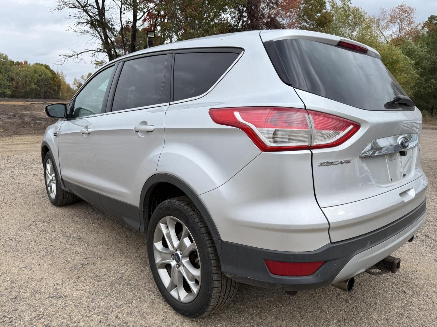 2013 Ford Escape SEL 4WD (1FMCU9H90DU) with an 2.0L L4 DOHC 16V engine, 6-Speed Automatic transmission, located at 17255 hwy 65 NE, Ham Lake, MN, 55304, 0.000000, 0.000000 - Photo#2
