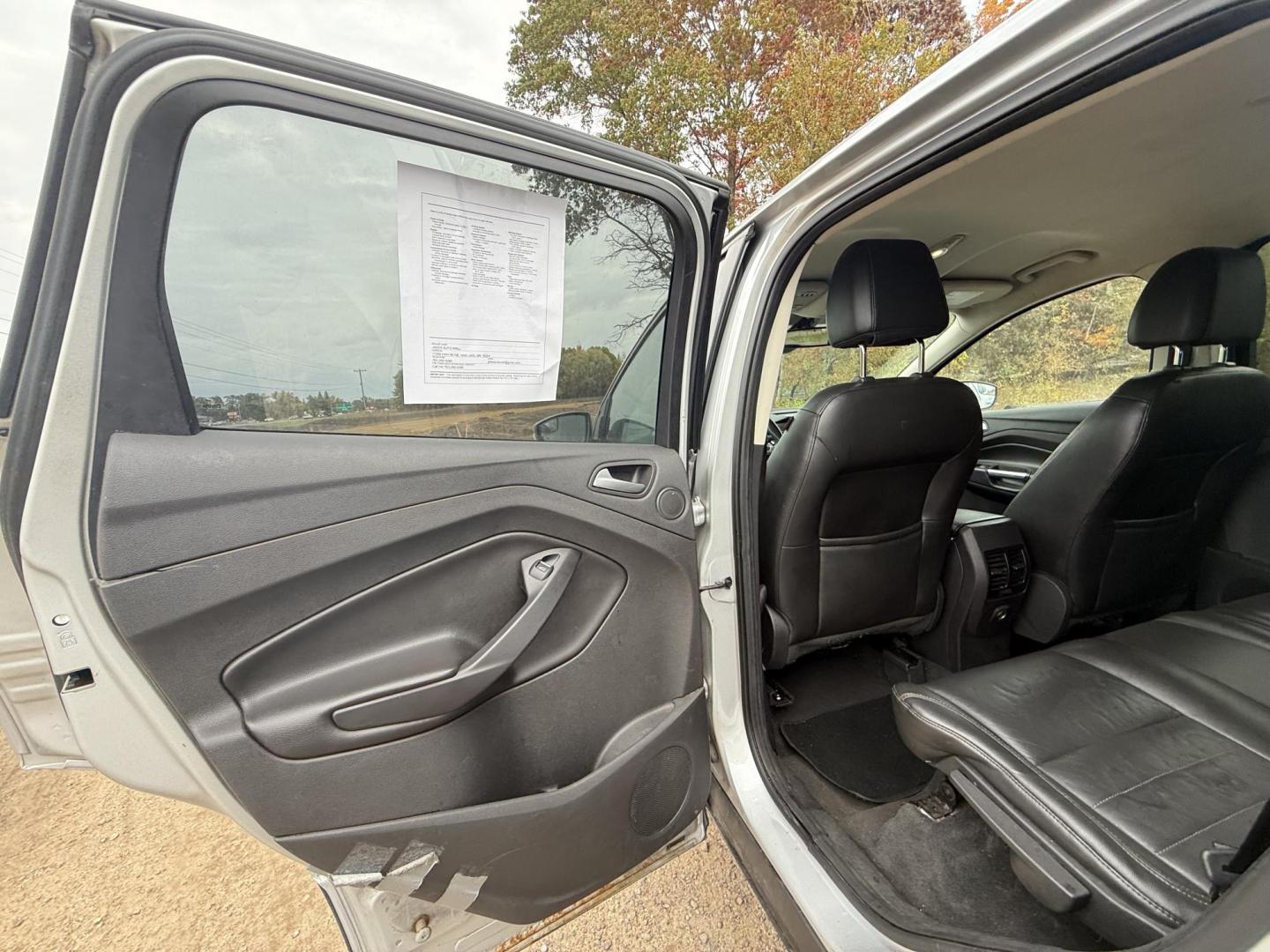 2013 Ford Escape SEL 4WD (1FMCU9H90DU) with an 2.0L L4 DOHC 16V engine, 6-Speed Automatic transmission, located at 17255 hwy 65 NE, Ham Lake, MN, 55304, 0.000000, 0.000000 - Photo#10