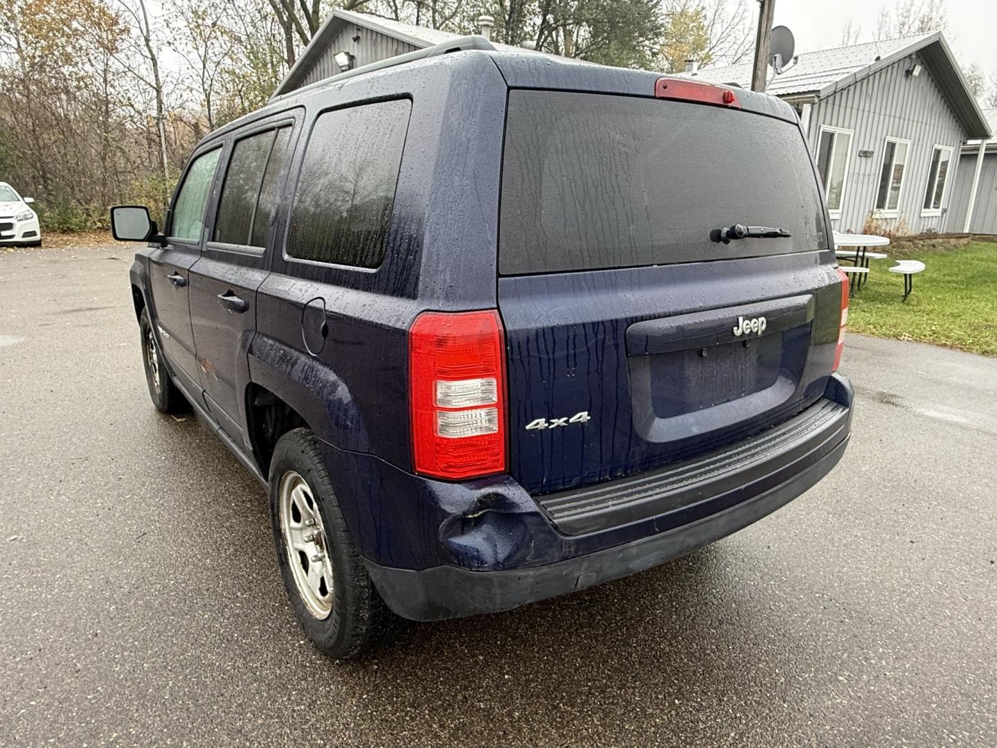 2015 Jeep Patriot Sport 4WD (1C4NJRBB5FD) with an 2.4L L4 DOHC 16V engine, located at 17255 hwy 65 NE, Ham Lake, MN, 55304, 0.000000, 0.000000- Photo#2