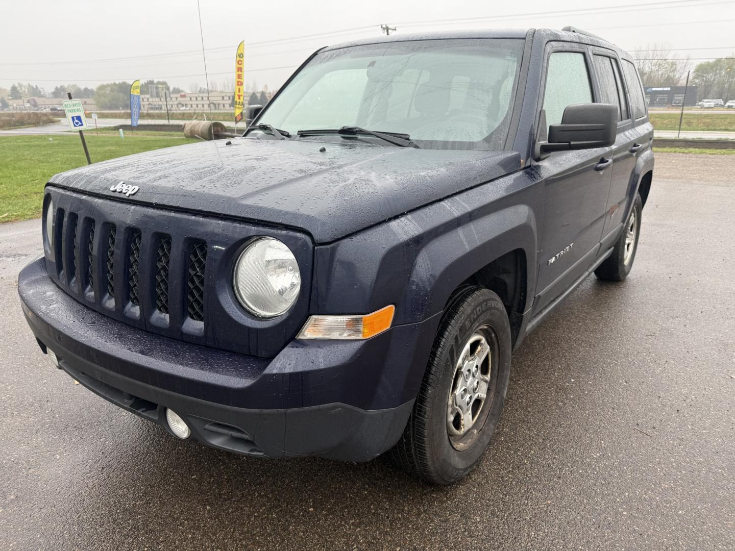 2015 Jeep Patriot Sport 4WD (1C4NJRBB5FD) with an 2.4L L4 DOHC 16V engine, located at 17255 hwy 65 NE, Ham Lake, MN, 55304, 0.000000, 0.000000- Photo#0