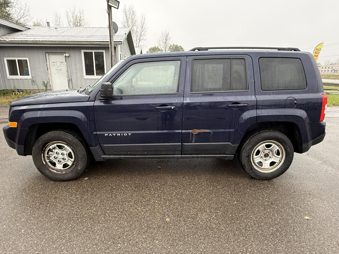 2015 Jeep Patriot Sport 4WD (1C4NJRBB5FD) with an 2.4L L4 DOHC 16V engine, located at 17255 hwy 65 NE, Ham Lake, MN, 55304, 0.000000, 0.000000- Photo#1