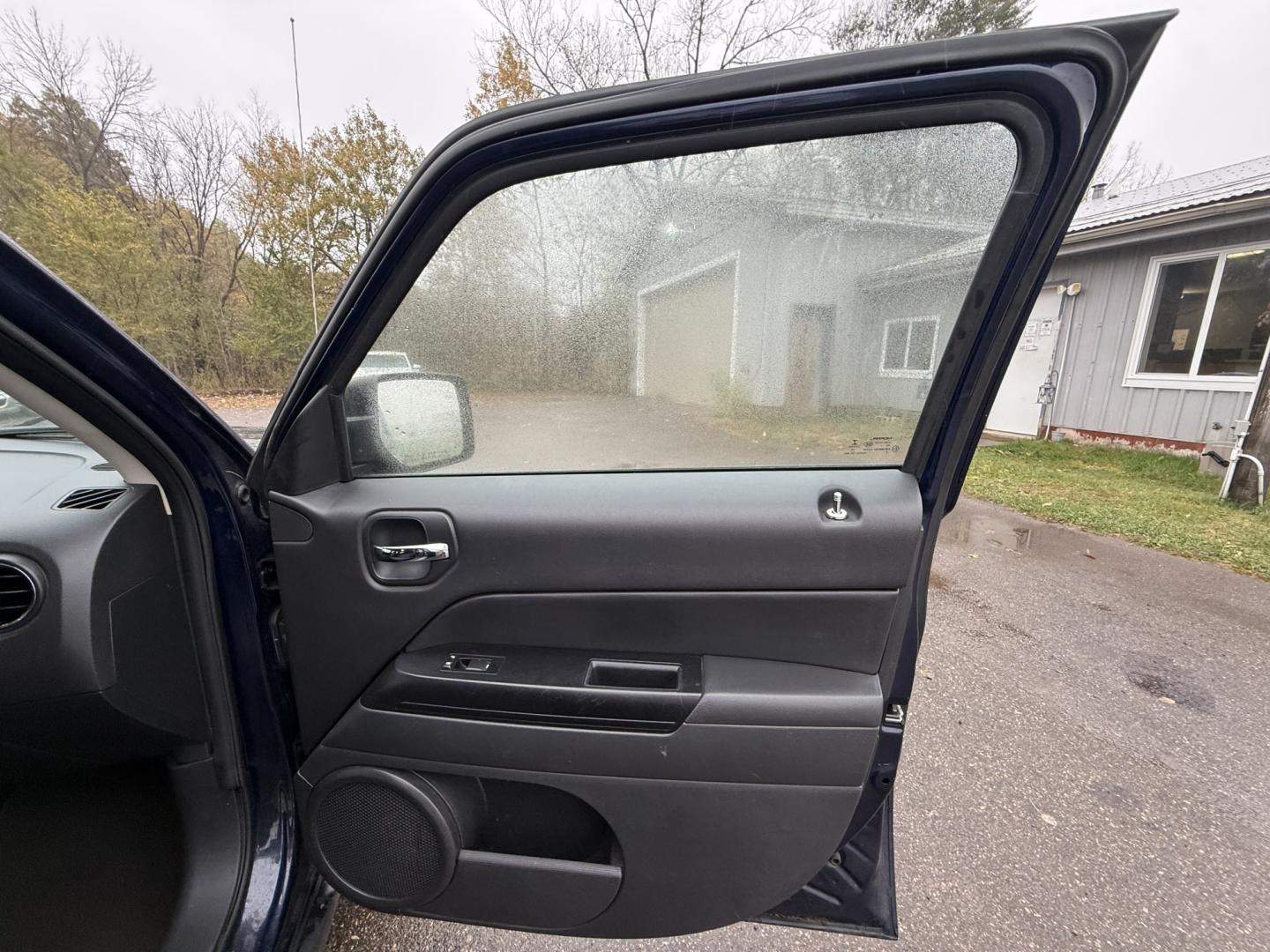 2015 Jeep Patriot Sport 4WD (1C4NJRBB5FD) with an 2.4L L4 DOHC 16V engine, located at 17255 hwy 65 NE, Ham Lake, MN, 55304, 0.000000, 0.000000- Photo#14