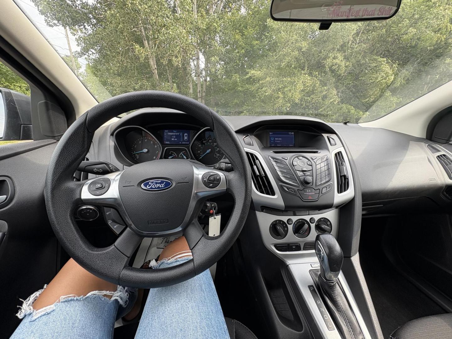 2014 Ford Focus SE Sedan (1FADP3F26EL) with an 2.0L L4 DOHC 16V engine, located at 17255 hwy 65 NE, Ham Lake, MN, 55304, 0.000000, 0.000000 - Photo#16