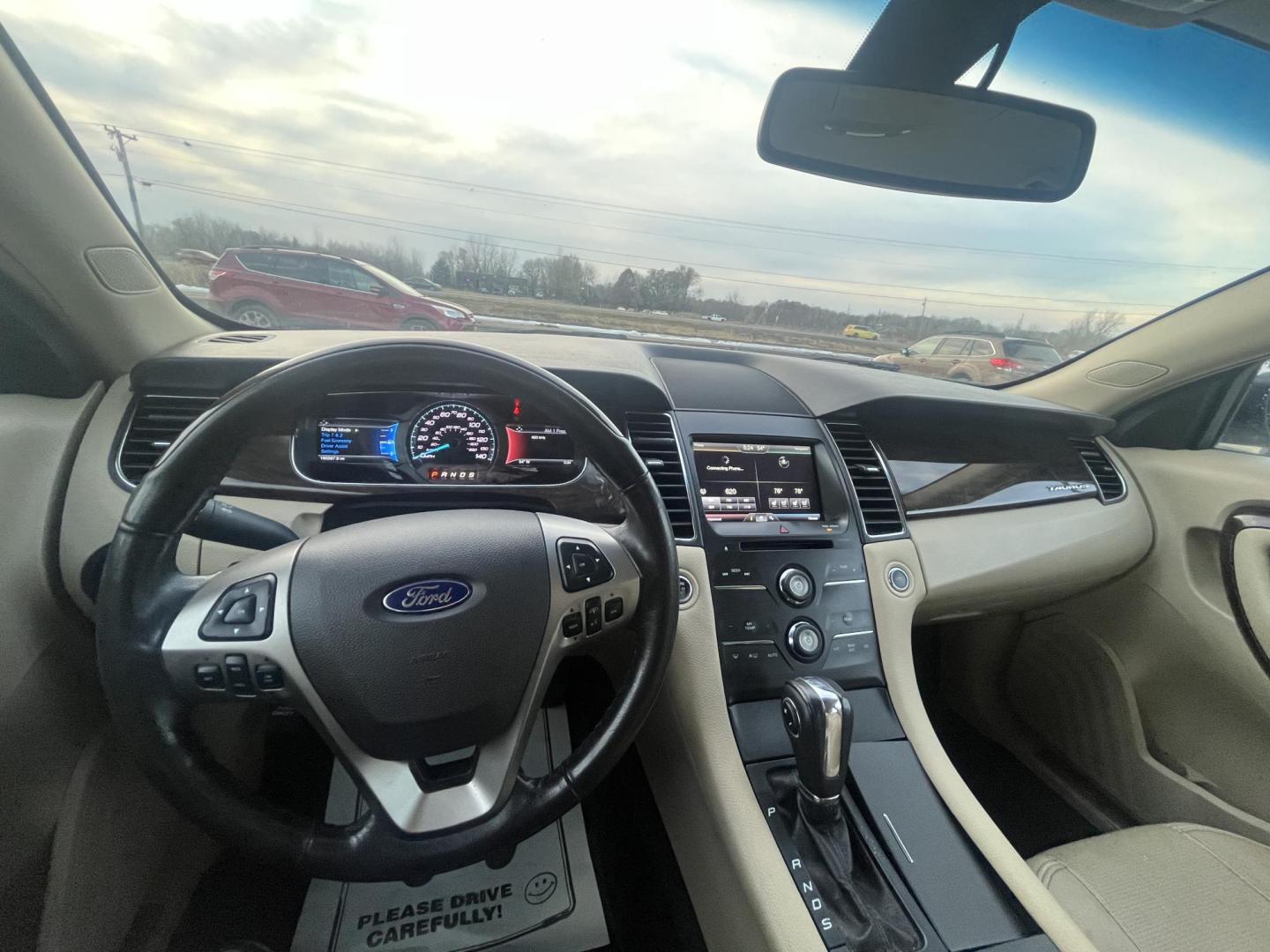 2015 Ford Taurus Limited FWD (1FAHP2F84FG) with an 3.5L V6 DOHC 24V engine, 6-Speed Automatic transmission, located at 17255 hwy 65 NE, Ham Lake, MN, 55304, 0.000000, 0.000000 - Photo#16