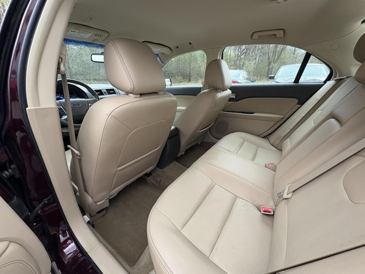 2011 Ford Fusion I4 SEL (3FAHP0JA6BR) with an 2.5L L4 DOHC 16V engine, located at 17255 hwy 65 NE, Ham Lake, MN, 55304, 0.000000, 0.000000 - Photo#11