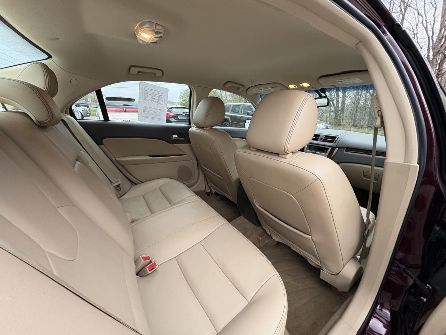 2011 Ford Fusion I4 SEL (3FAHP0JA6BR) with an 2.5L L4 DOHC 16V engine, located at 17255 hwy 65 NE, Ham Lake, MN, 55304, 0.000000, 0.000000 - Photo#13