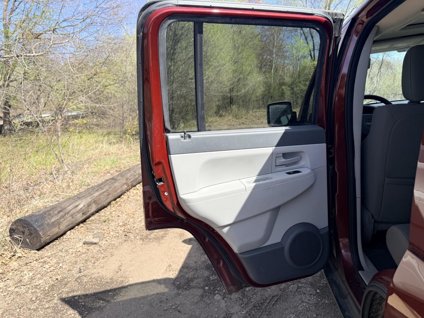 2008 Jeep Liberty Sport 4WD (1J8GN28K88W) with an 3.7L V6 SOHC 12V engine, located at 17255 hwy 65 NE, Ham Lake, MN, 55304, 0.000000, 0.000000 - Photo#10