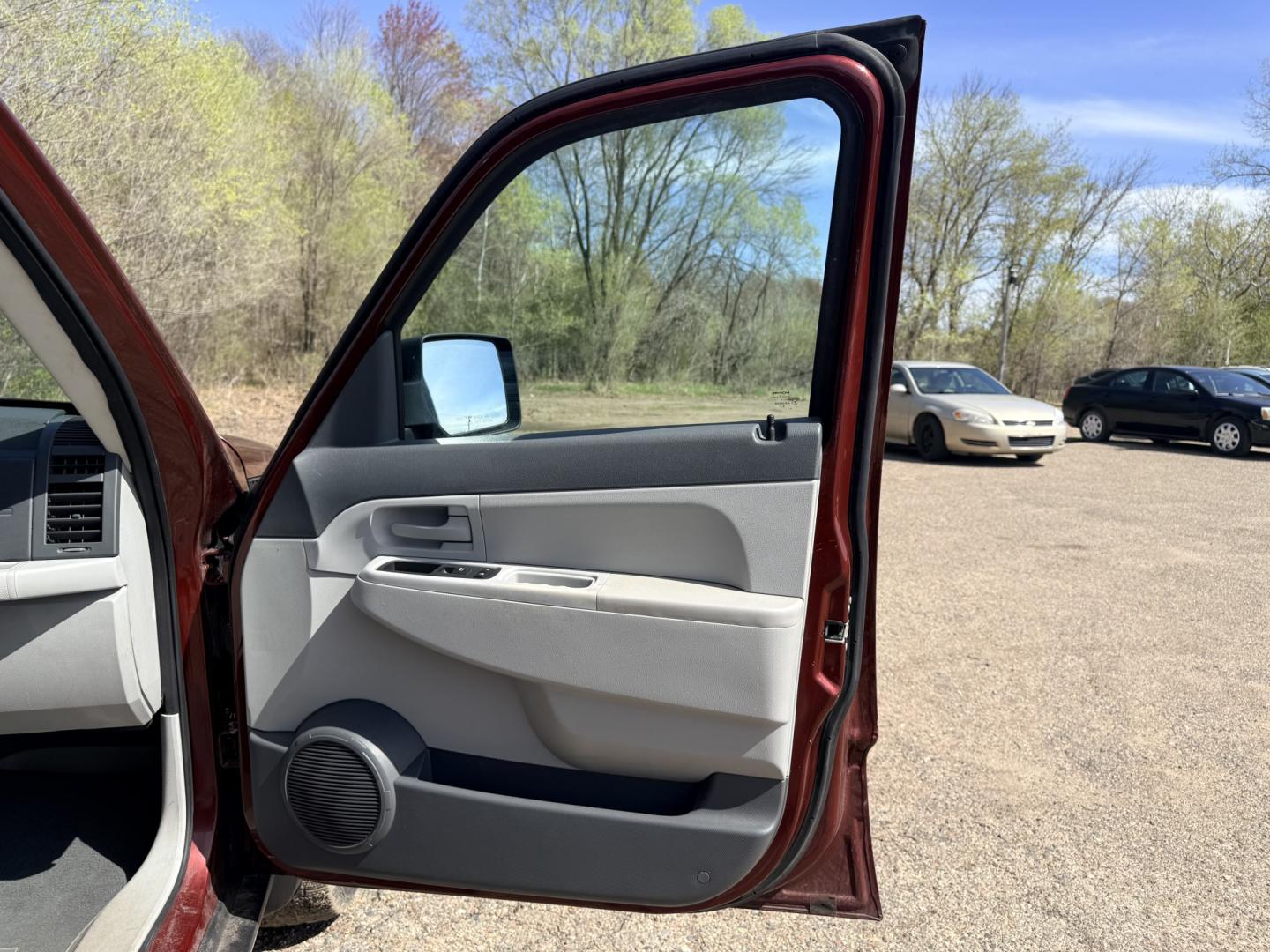 2008 Jeep Liberty Sport 4WD (1J8GN28K88W) with an 3.7L V6 SOHC 12V engine, located at 17255 hwy 65 NE, Ham Lake, MN, 55304, 0.000000, 0.000000 - Photo#14