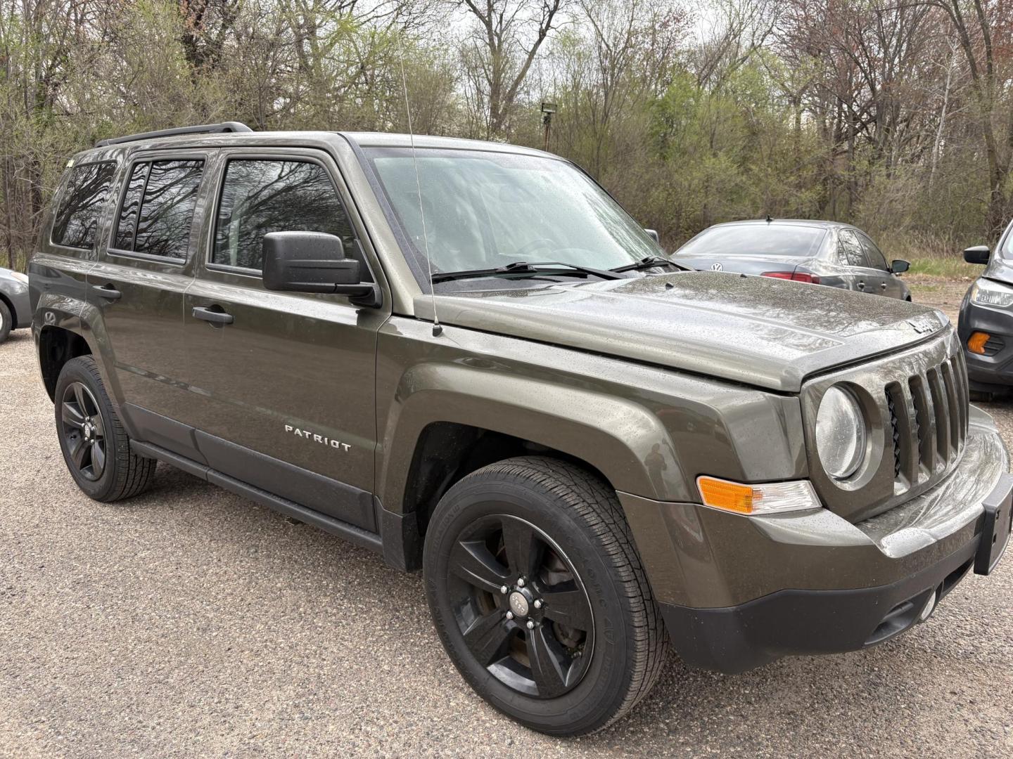 2015 Jeep Patriot Sport 2WD (1C4NJPBB2FD) with an 2.4L L4 DOHC 16V engine, located at 17255 hwy 65 NE, Ham Lake, MN, 55304, 0.000000, 0.000000 - Photo#6