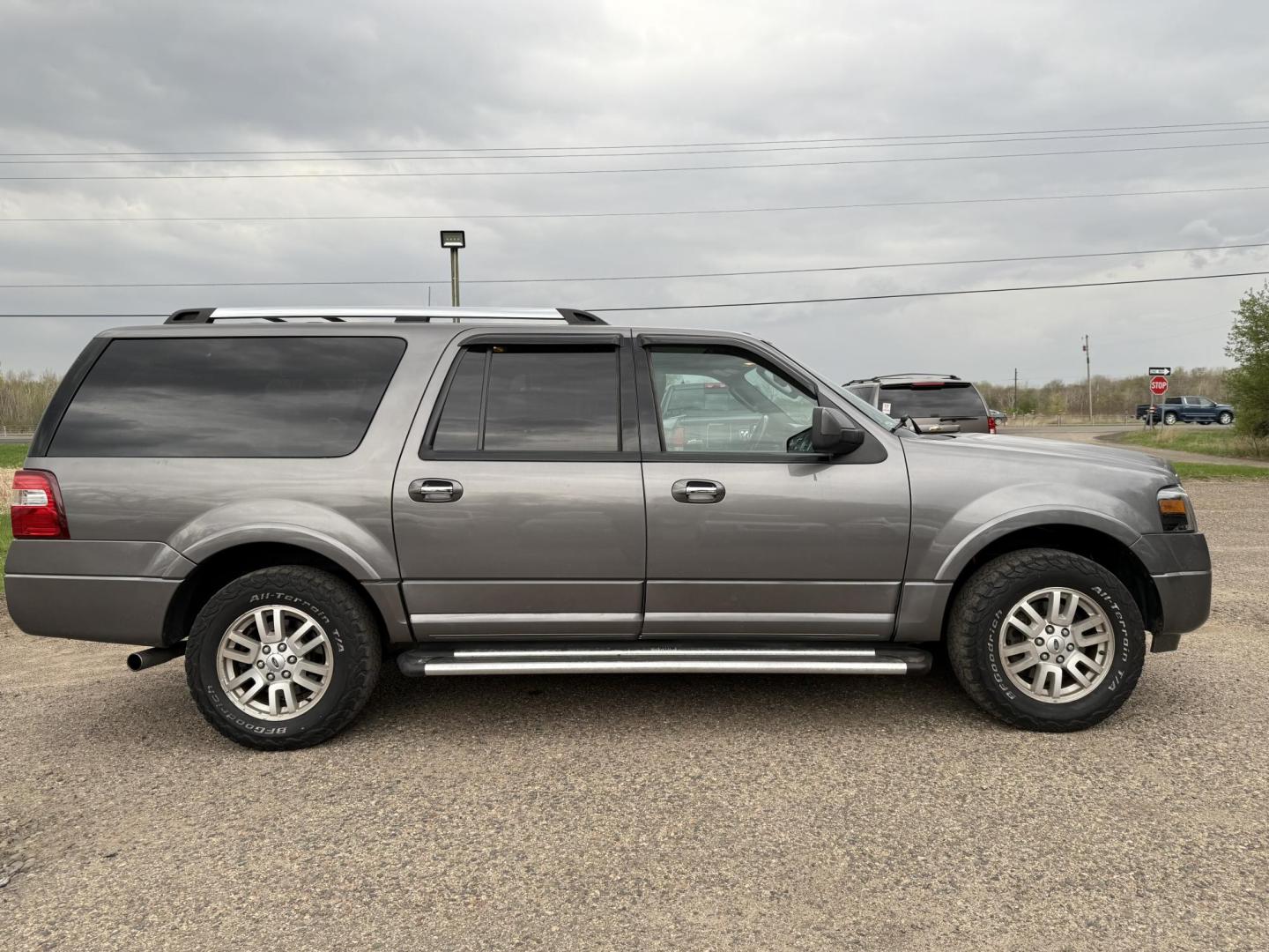 2012 Ford Expedition EL Limited 4WD (1FMJK2A5XCE) with an 5.4L V8 SOHC 16V FFV engine, 6-Speed Automatic transmission, located at 17255 hwy 65 NE, Ham Lake, MN, 55304, 0.000000, 0.000000 - Photo#5