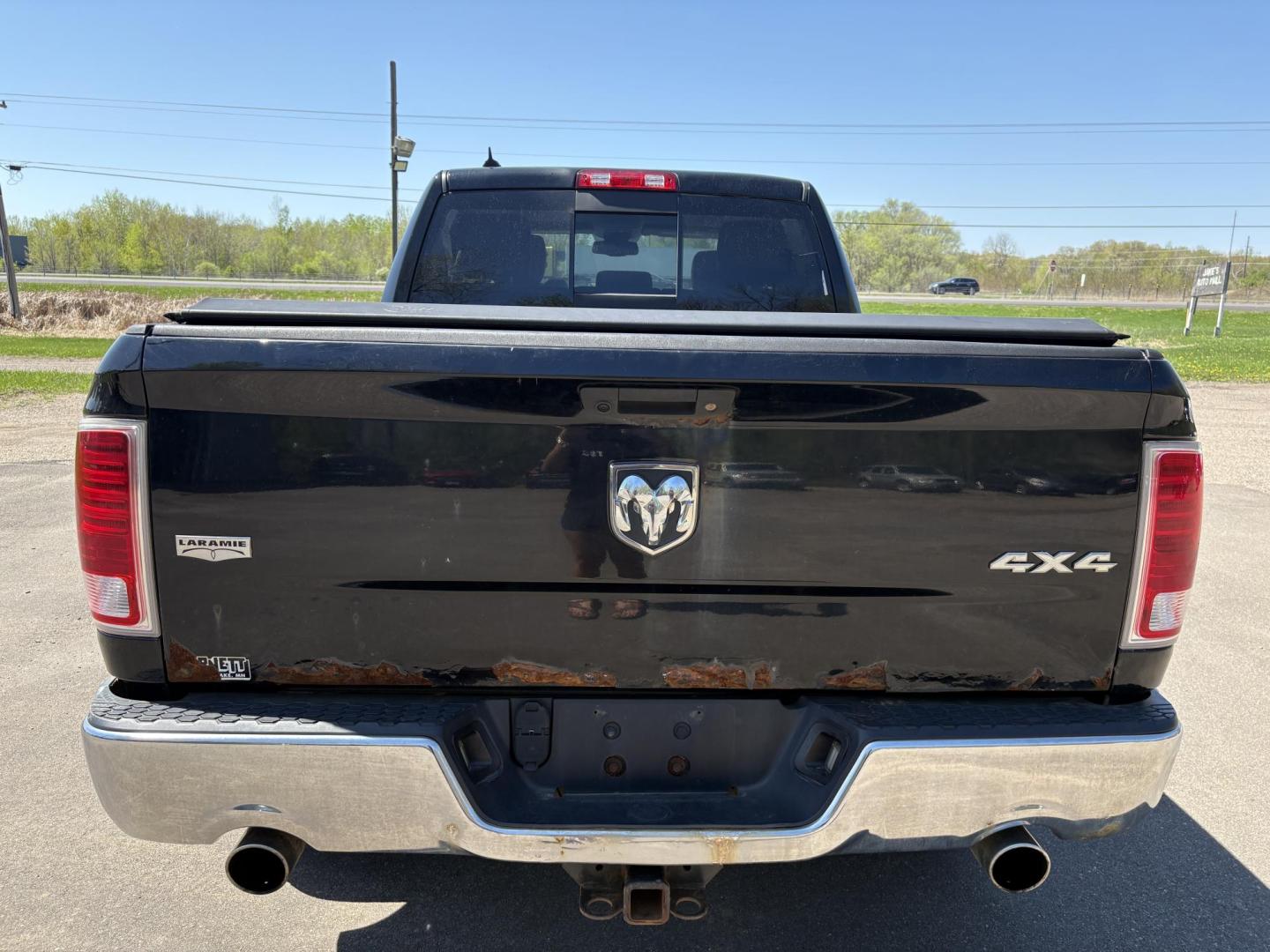 2013 RAM 1500 Laramie Crew Cab LWB 4WD (1C6RR7VT8DS) with an 5.7L V8 OHV 16V engine, 6-Speed Automatic transmission, located at 17255 hwy 65 NE, Ham Lake, MN, 55304, 0.000000, 0.000000 - Photo#3