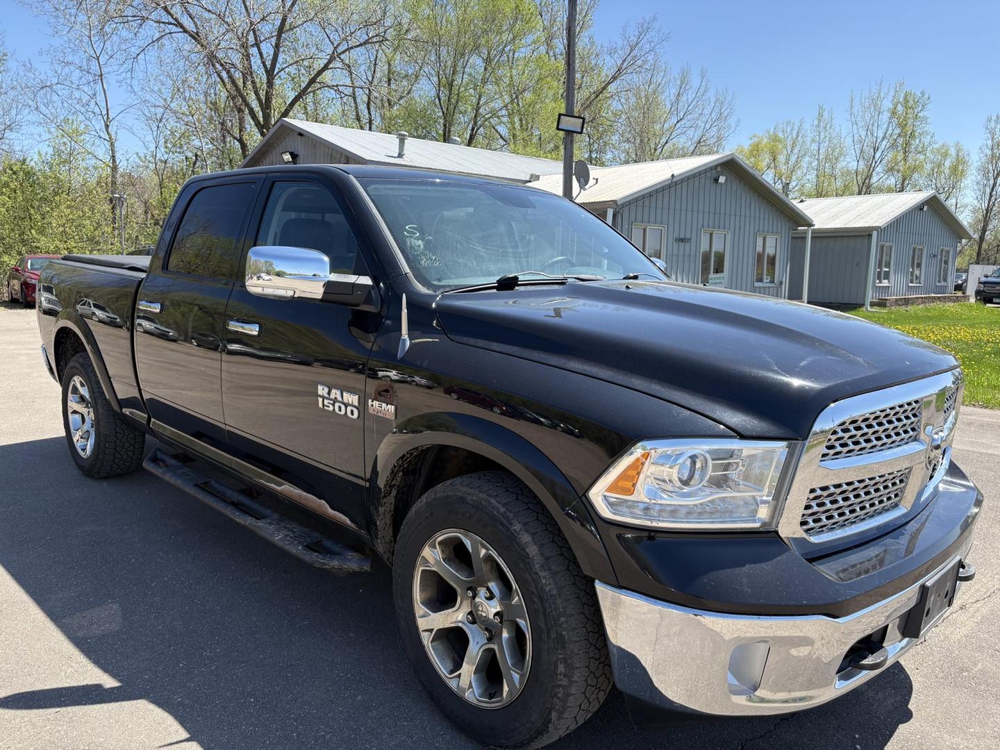 2013 RAM 1500 Laramie Crew Cab LWB 4WD (1C6RR7VT8DS) with an 5.7L V8 OHV 16V engine, 6-Speed Automatic transmission, located at 17255 hwy 65 NE, Ham Lake, MN, 55304, 0.000000, 0.000000 - Photo#6