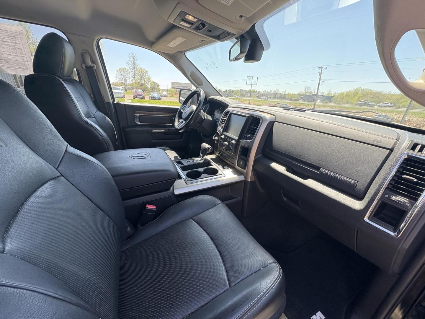2013 RAM 1500 Laramie Crew Cab LWB 4WD (1C6RR7VT8DS) with an 5.7L V8 OHV 16V engine, 6-Speed Automatic transmission, located at 17255 hwy 65 NE, Ham Lake, MN, 55304, 0.000000, 0.000000 - Photo#15