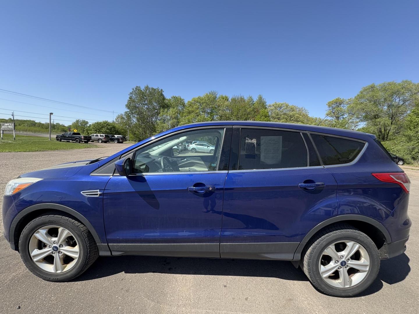 2014 Ford Escape SE 4WD (1FMCU9GX8EU) with an 1.6L L4 DOHC 16V engine, 6-Speed Automatic transmission, located at 17255 hwy 65 NE, Ham Lake, MN, 55304, 0.000000, 0.000000 - Photo#1