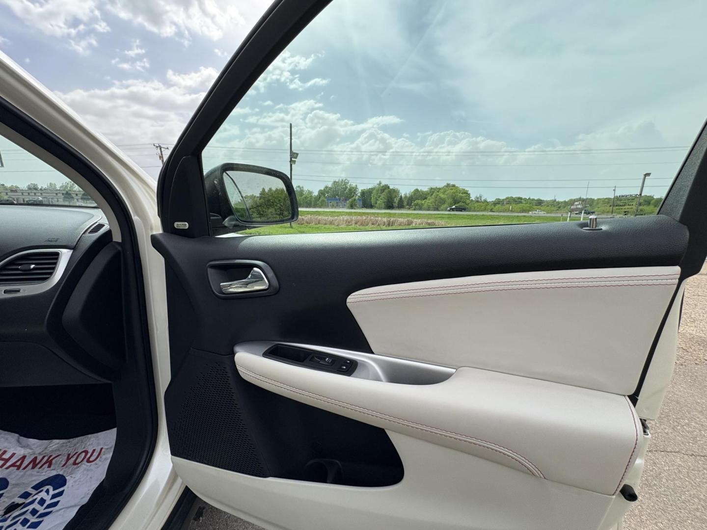 2014 Dodge Journey Limited AWD (3C4PDDDG3ET) with an 3.6L V6 DOHC 24V engine, 6-Speed Automatic transmission, located at 17255 hwy 65 NE, Ham Lake, MN, 55304, 0.000000, 0.000000 - Photo#14