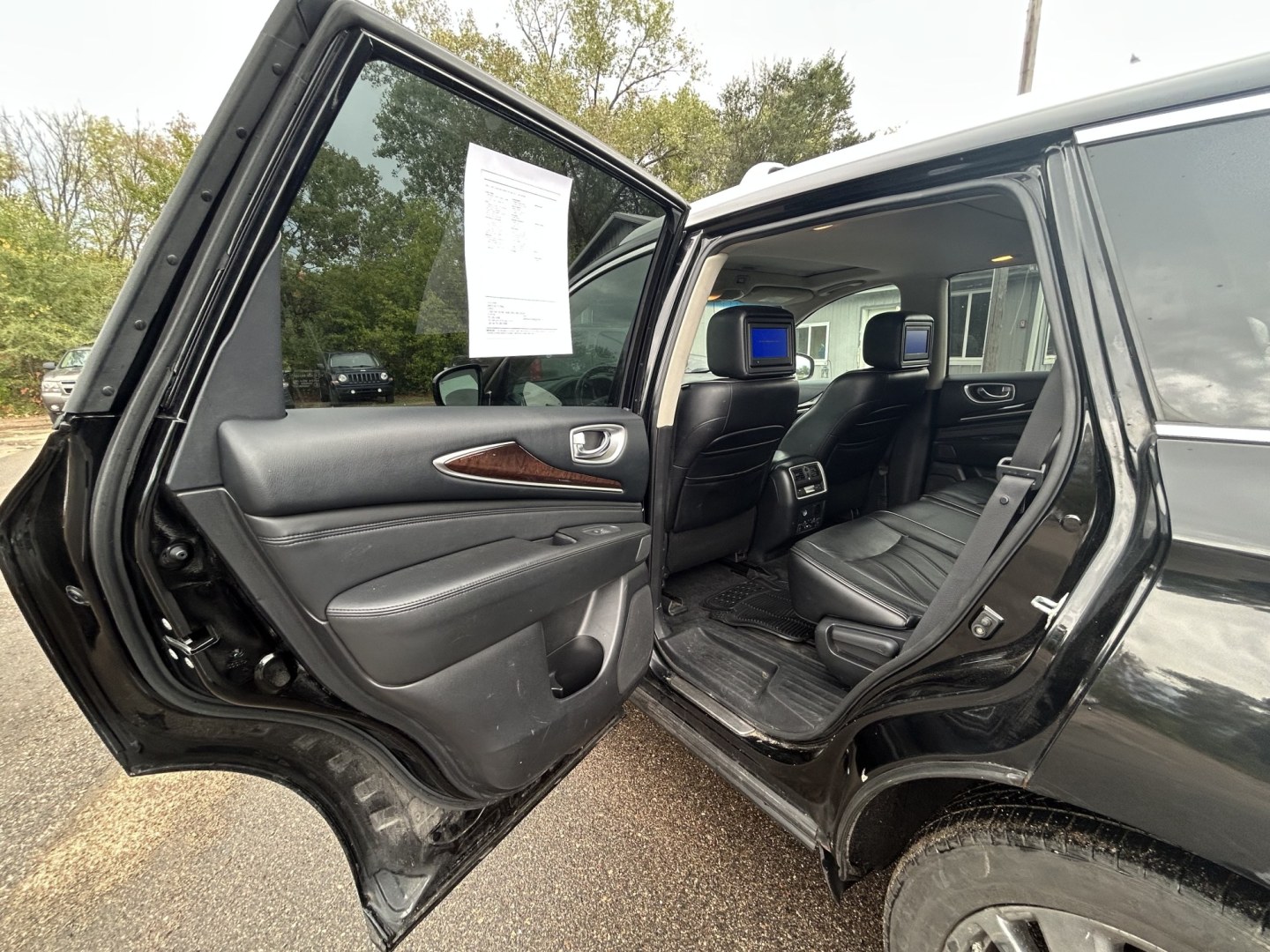 2014 Infiniti JX Base AWD (5N1AL0MM8EC) with an 3.5L V6 DOHC 24V engine, Continuously Variable Transmission transmission, located at 17255 hwy 65 NE, Ham Lake, MN, 55304, 0.000000, 0.000000- Photo#8