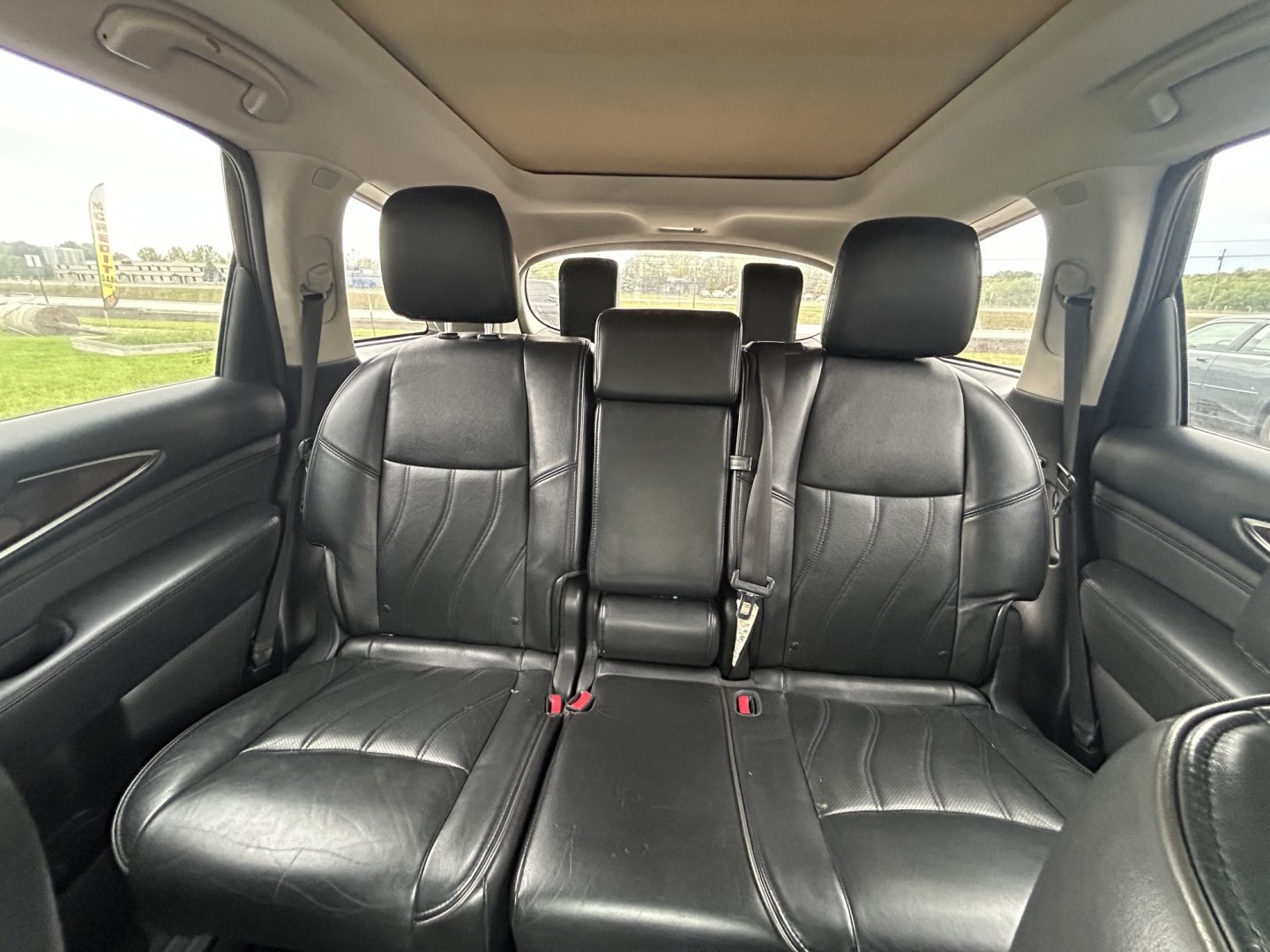 2014 Infiniti JX Base AWD (5N1AL0MM8EC) with an 3.5L V6 DOHC 24V engine, Continuously Variable Transmission transmission, located at 17255 hwy 65 NE, Ham Lake, MN, 55304, 0.000000, 0.000000- Photo#16