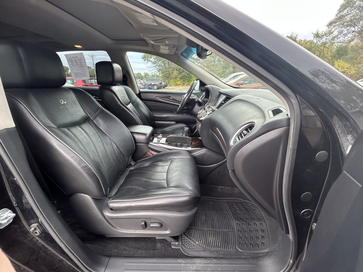 2014 Infiniti JX Base AWD (5N1AL0MM8EC) with an 3.5L V6 DOHC 24V engine, Continuously Variable Transmission transmission, located at 17255 hwy 65 NE, Ham Lake, MN, 55304, 0.000000, 0.000000- Photo#13