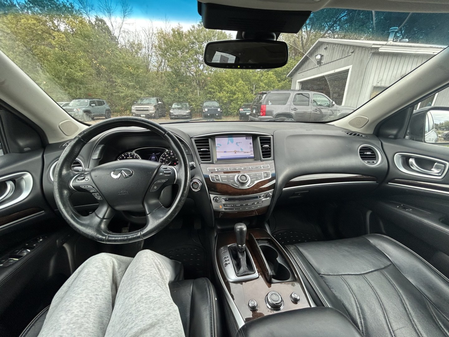 2014 Infiniti JX Base AWD (5N1AL0MM8EC) with an 3.5L V6 DOHC 24V engine, Continuously Variable Transmission transmission, located at 17255 hwy 65 NE, Ham Lake, MN, 55304, 0.000000, 0.000000- Photo#15