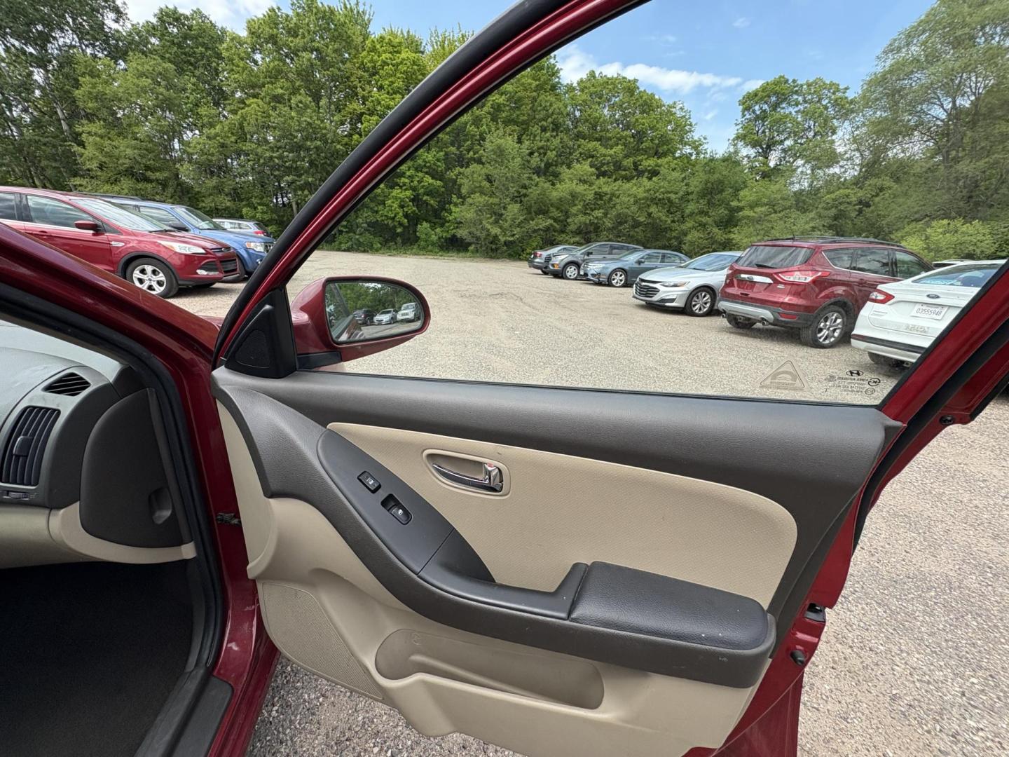 2010 Hyundai Elantra GLS (KMHDU4AD2AU) with an 2.0L L4 DOHC 16V engine, located at 17255 hwy 65 NE, Ham Lake, MN, 55304, 0.000000, 0.000000 - Photo#14