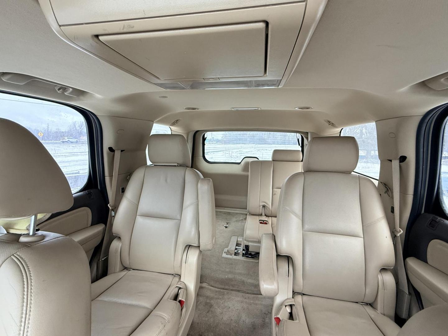 2013 GMC Yukon Denali 4WD (1GKS2EEFXDR) with an 6.2L V8 OHV 16V engine, 6-Speed Automatic transmission, located at 17255 hwy 65 NE, Ham Lake, MN, 55304, 0.000000, 0.000000 - Photo#18