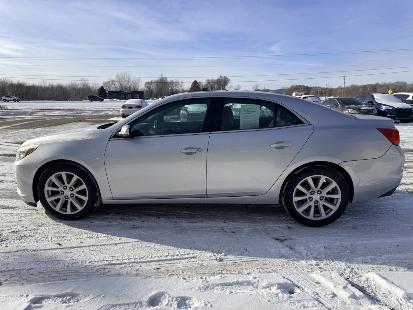 2015 Chevrolet Malibu 2LT (1G11D5SL9FU) with an 2.5L L4 DOHC 16V engine, 6-Speed Automatic transmission, located at 17255 hwy 65 NE, Ham Lake, MN, 55304, 0.000000, 0.000000 - Photo#1