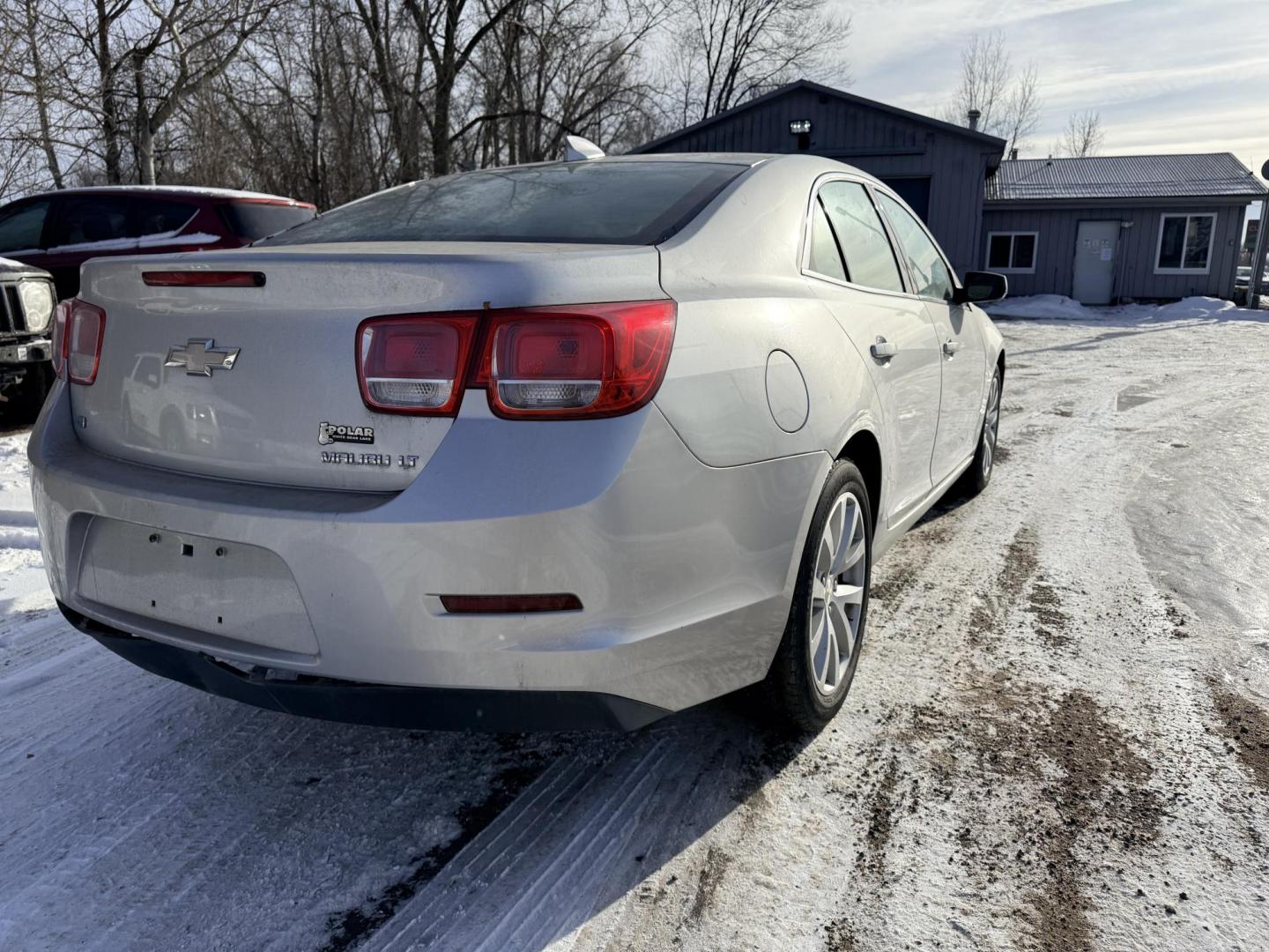 2015 Chevrolet Malibu 2LT (1G11D5SL9FU) with an 2.5L L4 DOHC 16V engine, 6-Speed Automatic transmission, located at 17255 hwy 65 NE, Ham Lake, MN, 55304, 0.000000, 0.000000 - Photo#4