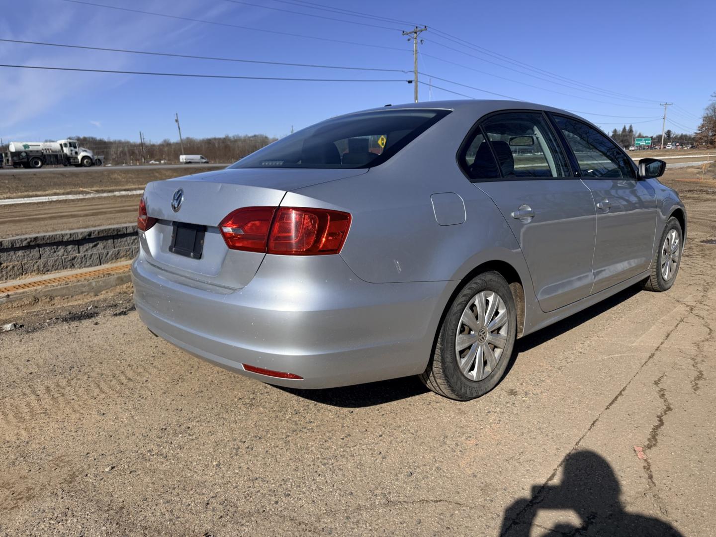 2013 Volkswagen Jetta S (3VW2K7AJ4DM) with an 2.0L L4 DOHC 20V engine, located at 17255 hwy 65 NE, Ham Lake, MN, 55304, 0.000000, 0.000000 - Photo#4