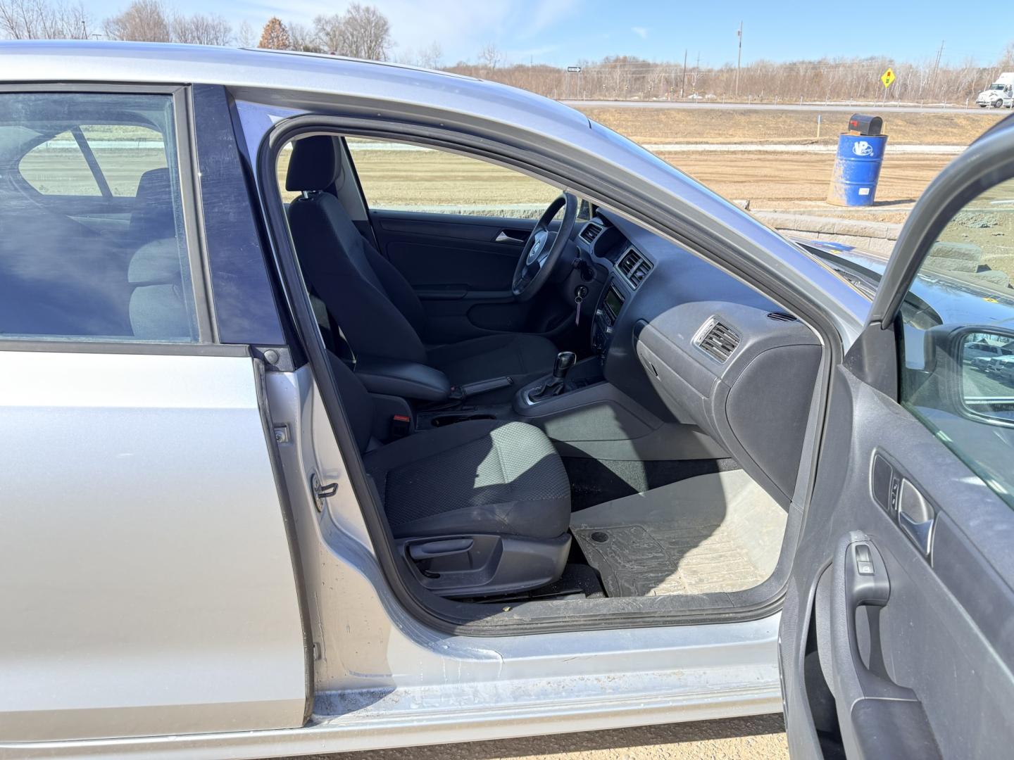 2013 Volkswagen Jetta S (3VW2K7AJ4DM) with an 2.0L L4 DOHC 20V engine, located at 17255 hwy 65 NE, Ham Lake, MN, 55304, 0.000000, 0.000000 - Photo#15