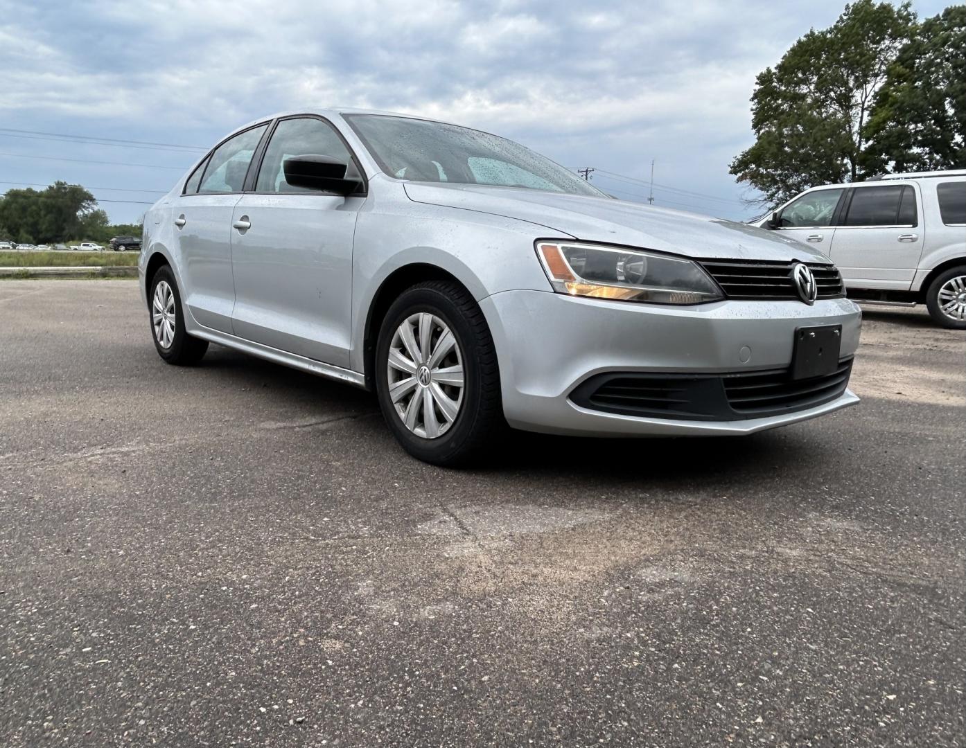 2013 Volkswagen Jetta S (3VW2K7AJ4DM) with an 2.0L L4 DOHC 20V engine, located at 17255 hwy 65 NE, Ham Lake, MN, 55304, 0.000000, 0.000000- Photo#3