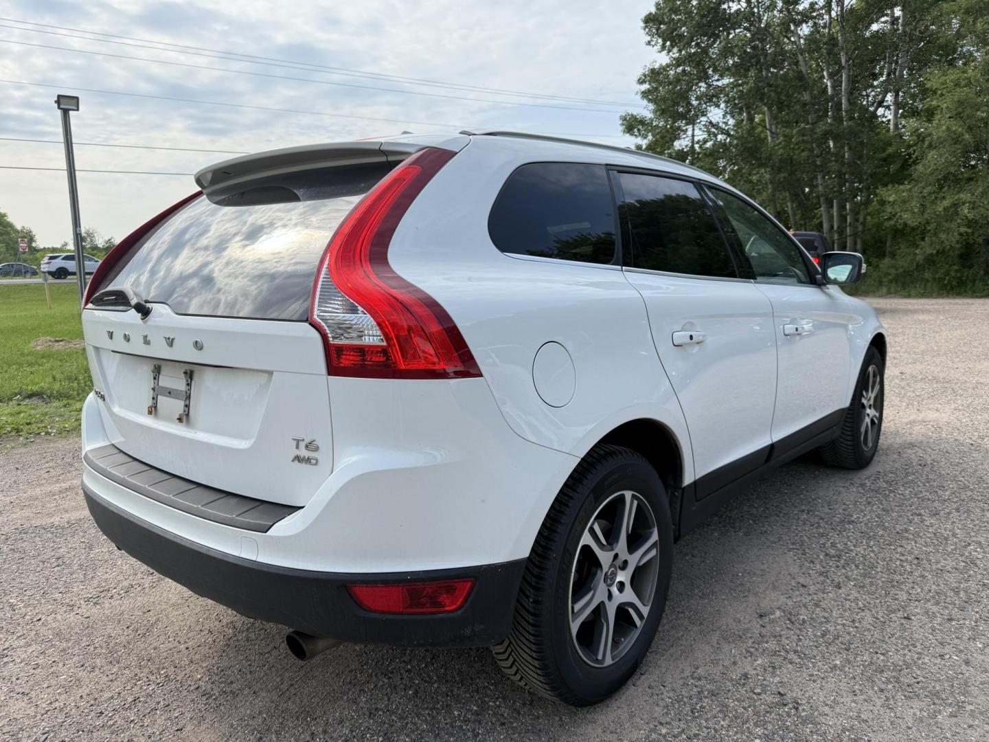 2013 Volvo XC60 T6 AWD (YV4902DZ9D2) with an 3.0L L6 DOHC 24V TURBO engine, 6-Speed Automatic transmission, located at 17255 hwy 65 NE, Ham Lake, MN, 55304, 0.000000, 0.000000 - Photo#4