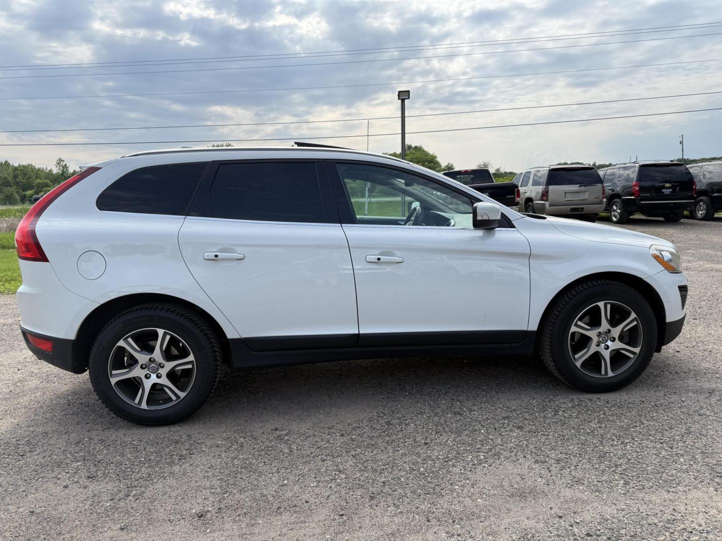 2013 Volvo XC60 T6 AWD (YV4902DZ9D2) with an 3.0L L6 DOHC 24V TURBO engine, 6-Speed Automatic transmission, located at 17255 hwy 65 NE, Ham Lake, MN, 55304, 0.000000, 0.000000 - Photo#5