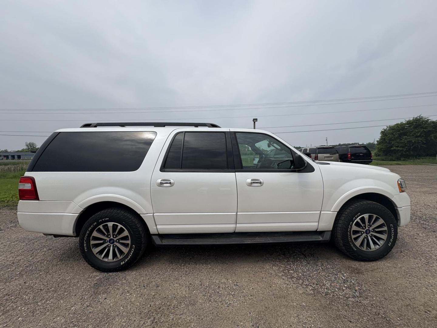 2016 Ford Expedition EL XLT 4WD (1FMJK1JT0GE) with an 3.5L V6 DOHC 24V FFV engine, 6A transmission, located at 17255 hwy 65 NE, Ham Lake, MN, 55304, 0.000000, 0.000000 - Photo#5