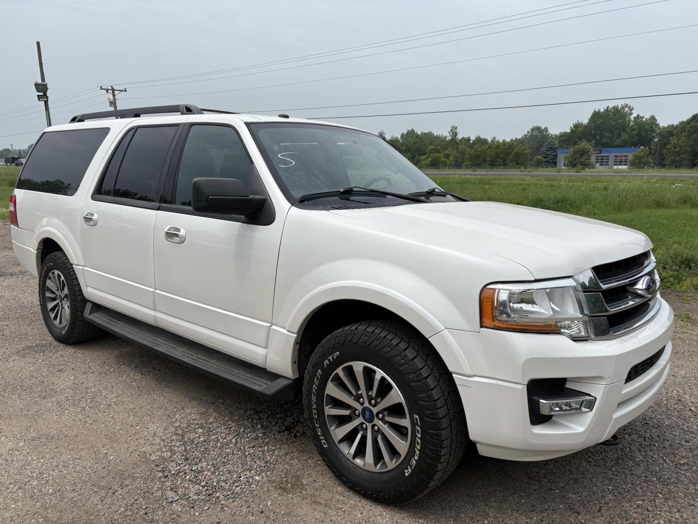 2016 Ford Expedition EL XLT 4WD (1FMJK1JT0GE) with an 3.5L V6 DOHC 24V FFV engine, 6A transmission, located at 17255 hwy 65 NE, Ham Lake, MN, 55304, 0.000000, 0.000000 - Photo#6