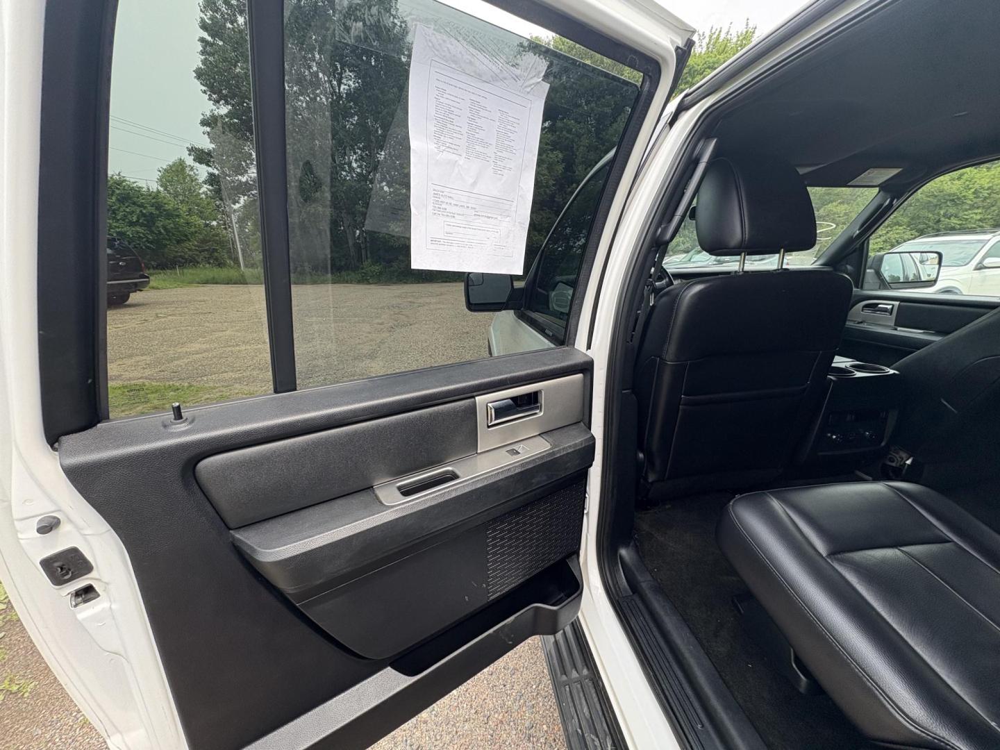 2016 Ford Expedition EL XLT 4WD (1FMJK1JT0GE) with an 3.5L V6 DOHC 24V FFV engine, 6A transmission, located at 17255 hwy 65 NE, Ham Lake, MN, 55304, 0.000000, 0.000000 - Photo#10