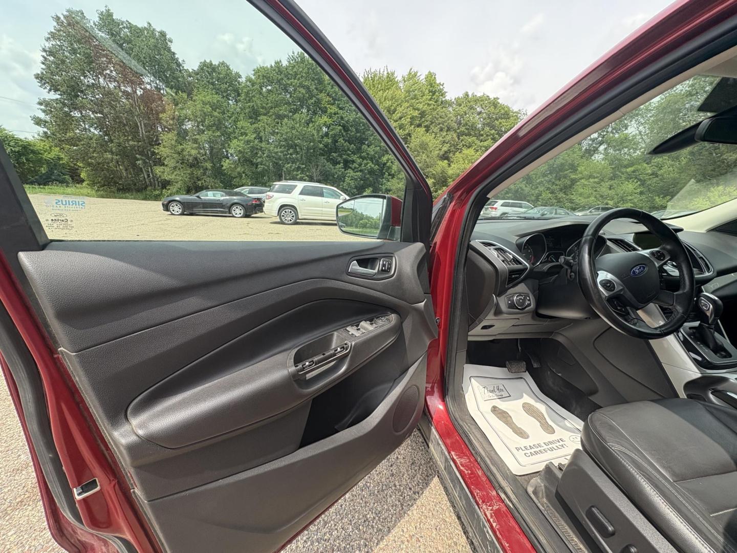 2013 Ford Escape SEL AWD (1FMCU9HX7DU) with an 1.6L L4 DOHC 16V engine, 6-Speed Automatic transmission, located at 17255 hwy 65 NE, Ham Lake, MN, 55304, 0.000000, 0.000000 - Photo#8
