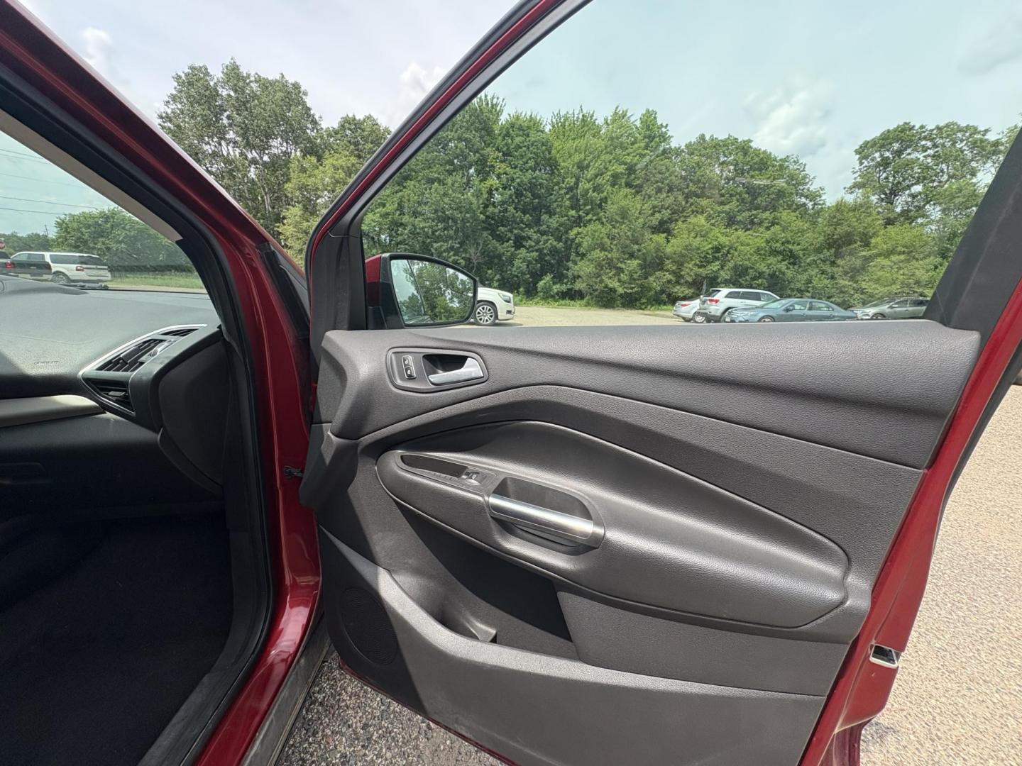 2013 Ford Escape SEL AWD (1FMCU9HX7DU) with an 1.6L L4 DOHC 16V engine, 6-Speed Automatic transmission, located at 17255 hwy 65 NE, Ham Lake, MN, 55304, 0.000000, 0.000000 - Photo#14