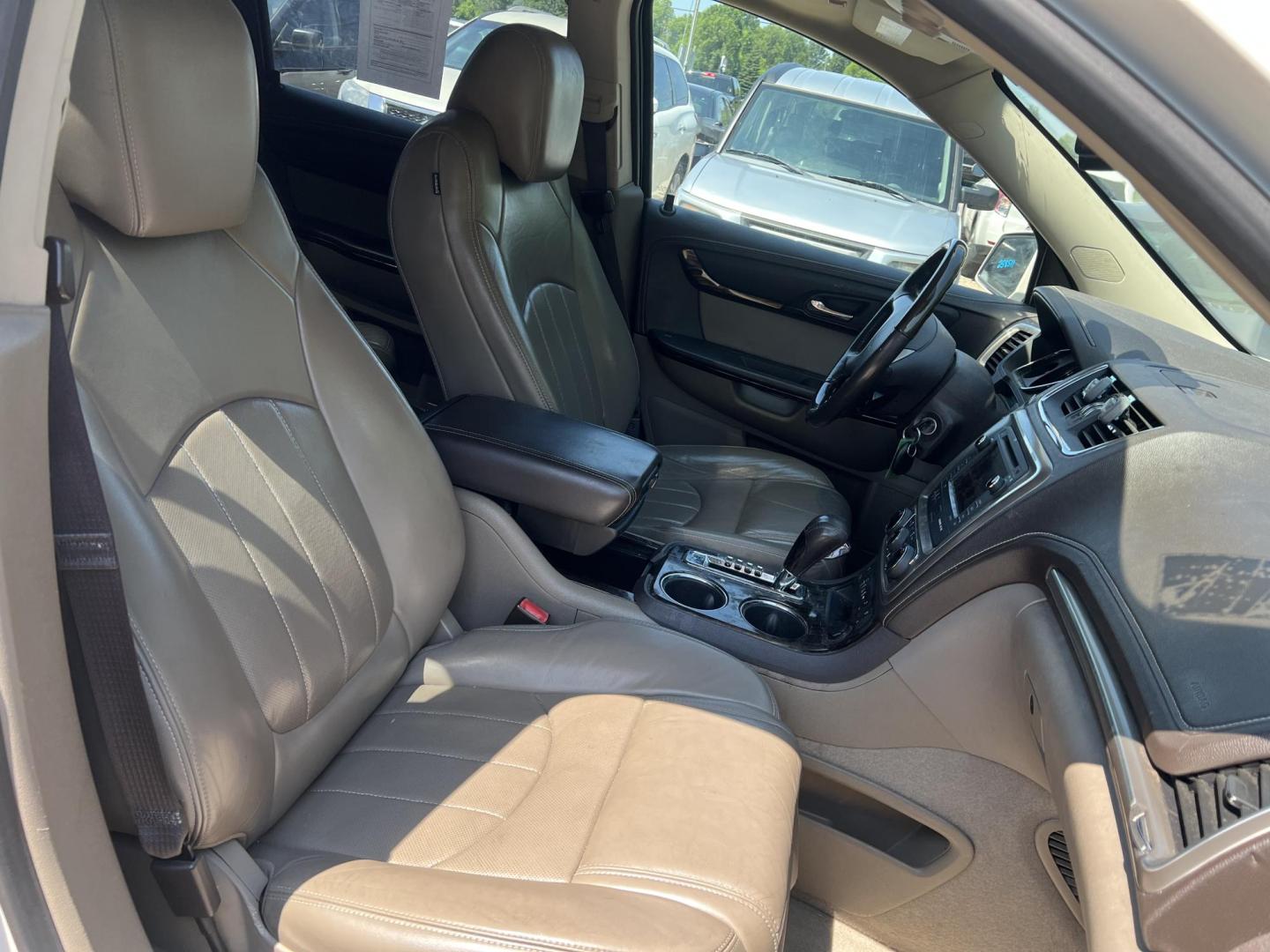 2013 GMC Acadia Denali AWD (1GKKVTKD6DJ) with an 3.6L V6 DOHC 24V engine, 6-Speed Automatic transmission, located at 17255 hwy 65 NE, Ham Lake, MN, 55304, 0.000000, 0.000000 - Photo#16