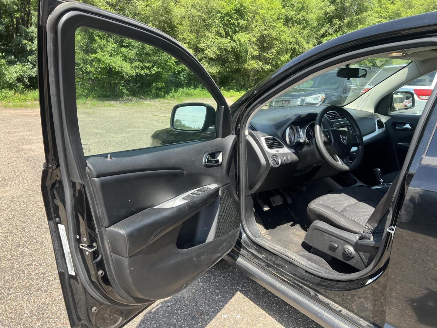 2014 Dodge Journey SE AWD (3C4PDDAG6ET) with an 3.6L V6 DOHC 24V engine, 6-Speed Automatic transmission, located at 17255 hwy 65 NE, Ham Lake, MN, 55304, 0.000000, 0.000000 - Photo#8