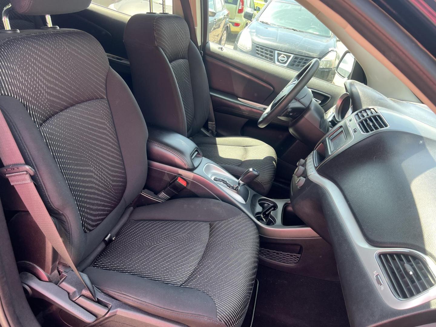 2014 Dodge Journey SE AWD (3C4PDDAG6ET) with an 3.6L V6 DOHC 24V engine, 6-Speed Automatic transmission, located at 17255 hwy 65 NE, Ham Lake, MN, 55304, 0.000000, 0.000000 - Photo#16