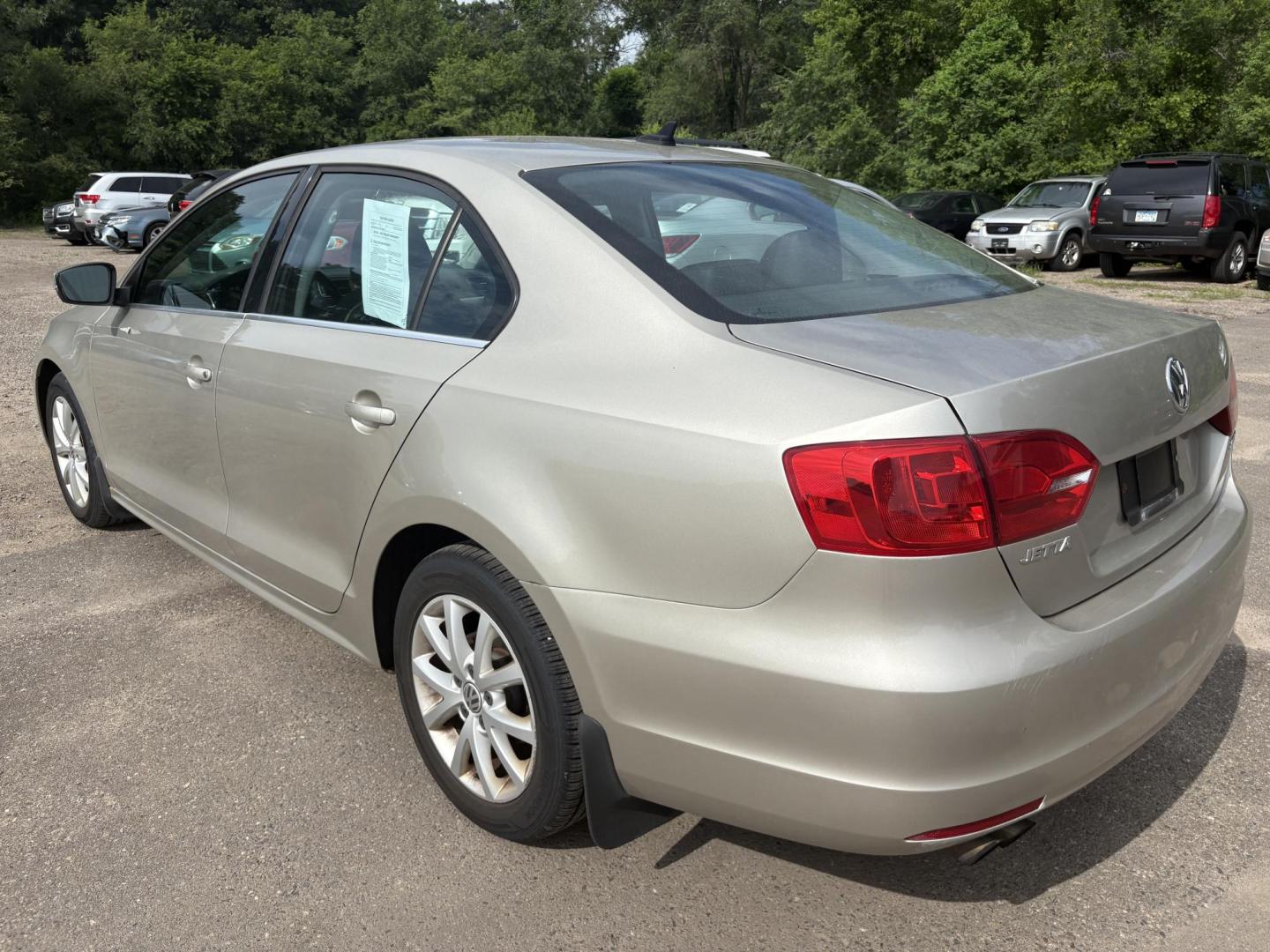 2013 Volkswagen Jetta SE (3VWDX7AJ1DM) with an 2.5L L5 DOHC 20V engine, located at 17255 hwy 65 NE, Ham Lake, MN, 55304, 0.000000, 0.000000 - Photo#2