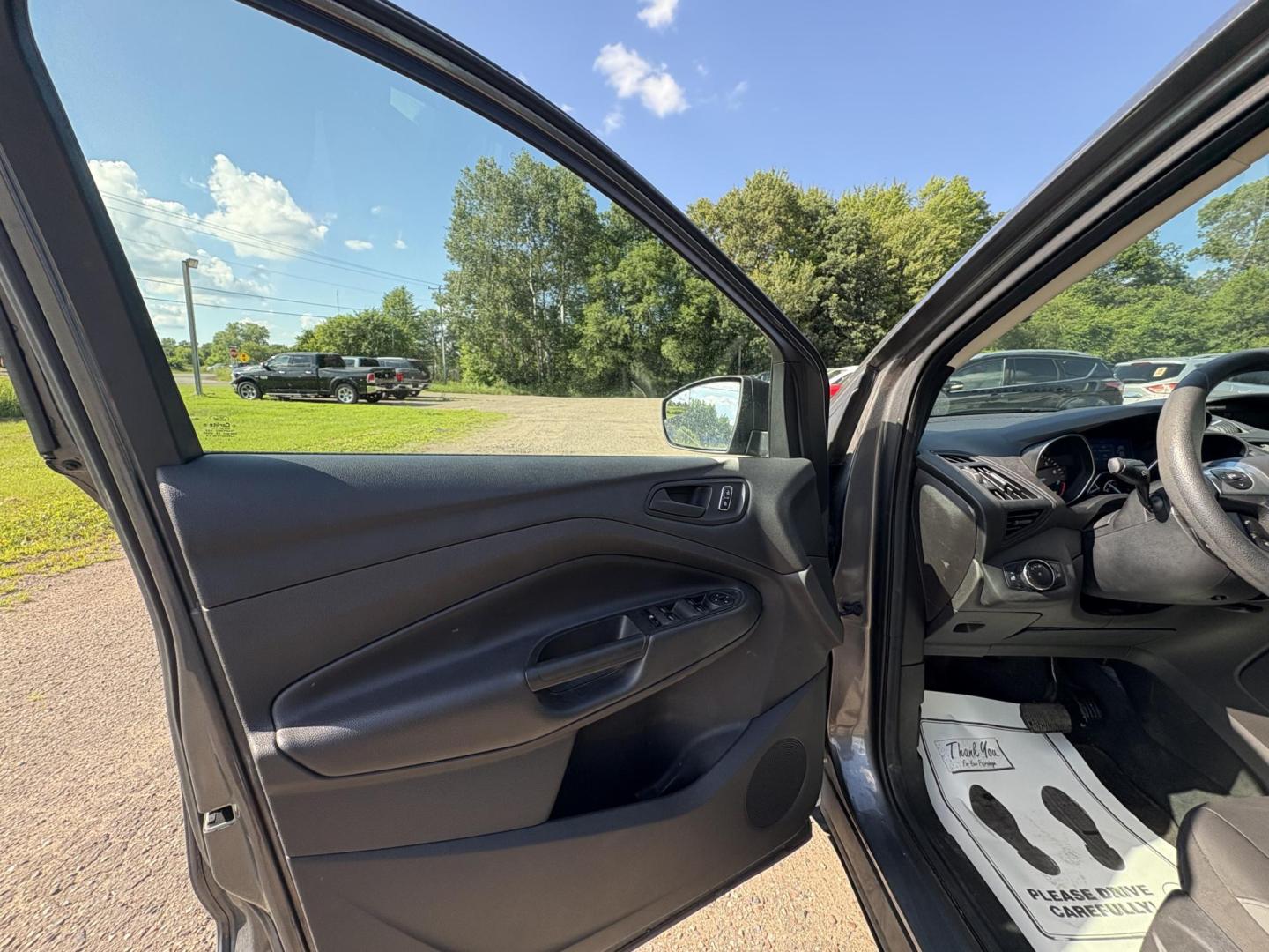 2014 Ford Escape S FWD (1FMCU0F74EU) with an 2.5L L4 DOHC 16V engine, 6-Speed Automatic transmission, located at 17255 hwy 65 NE, Ham Lake, MN, 55304, 0.000000, 0.000000 - Photo#8