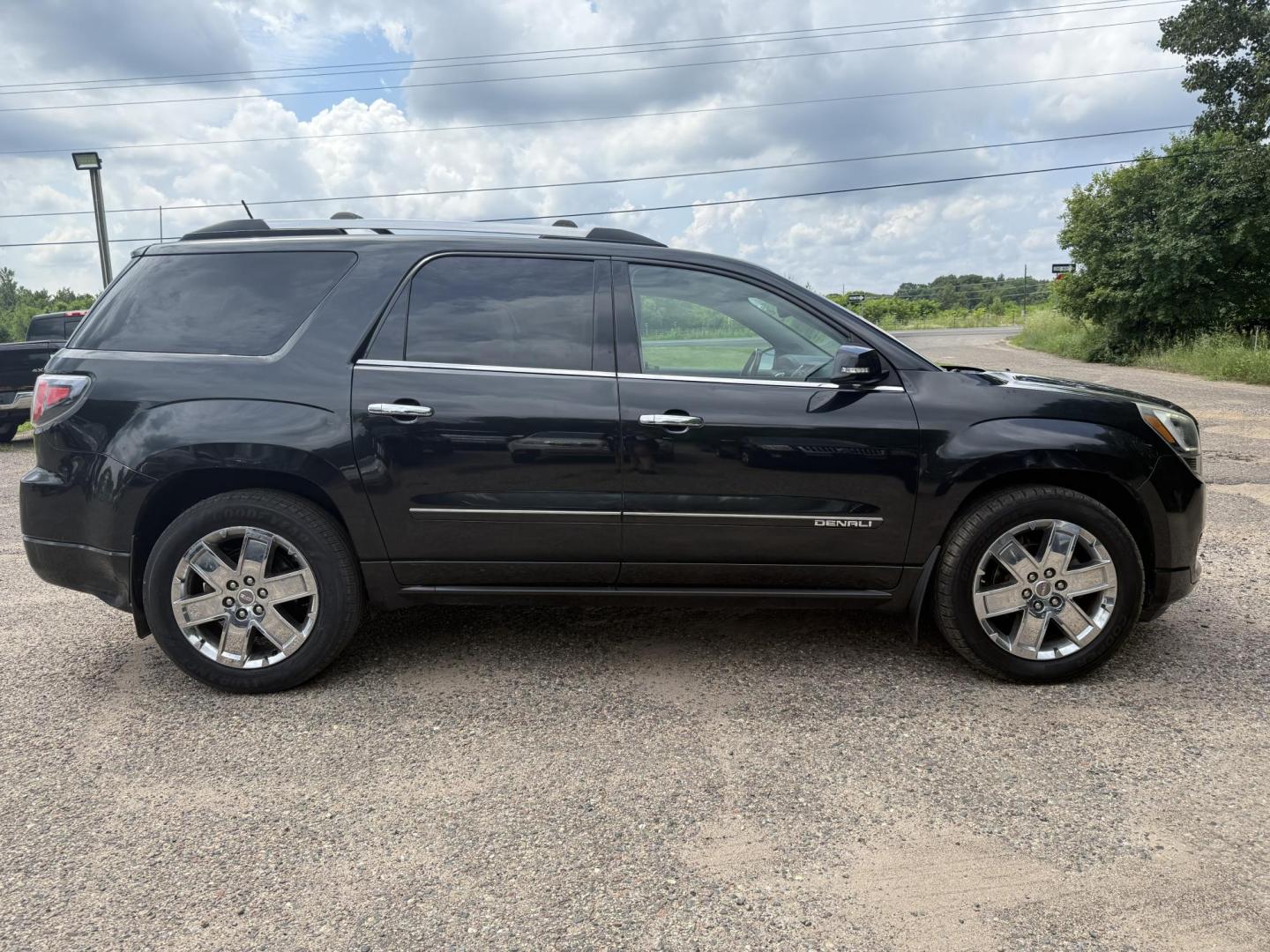 2015 GMC Acadia Denali AWD (1GKKVTKD7FJ) with an 3.6L V6 DOHC 24V engine, 6-Speed Automatic transmission, located at 17255 hwy 65 NE, Ham Lake, MN, 55304, 0.000000, 0.000000 - Photo#5