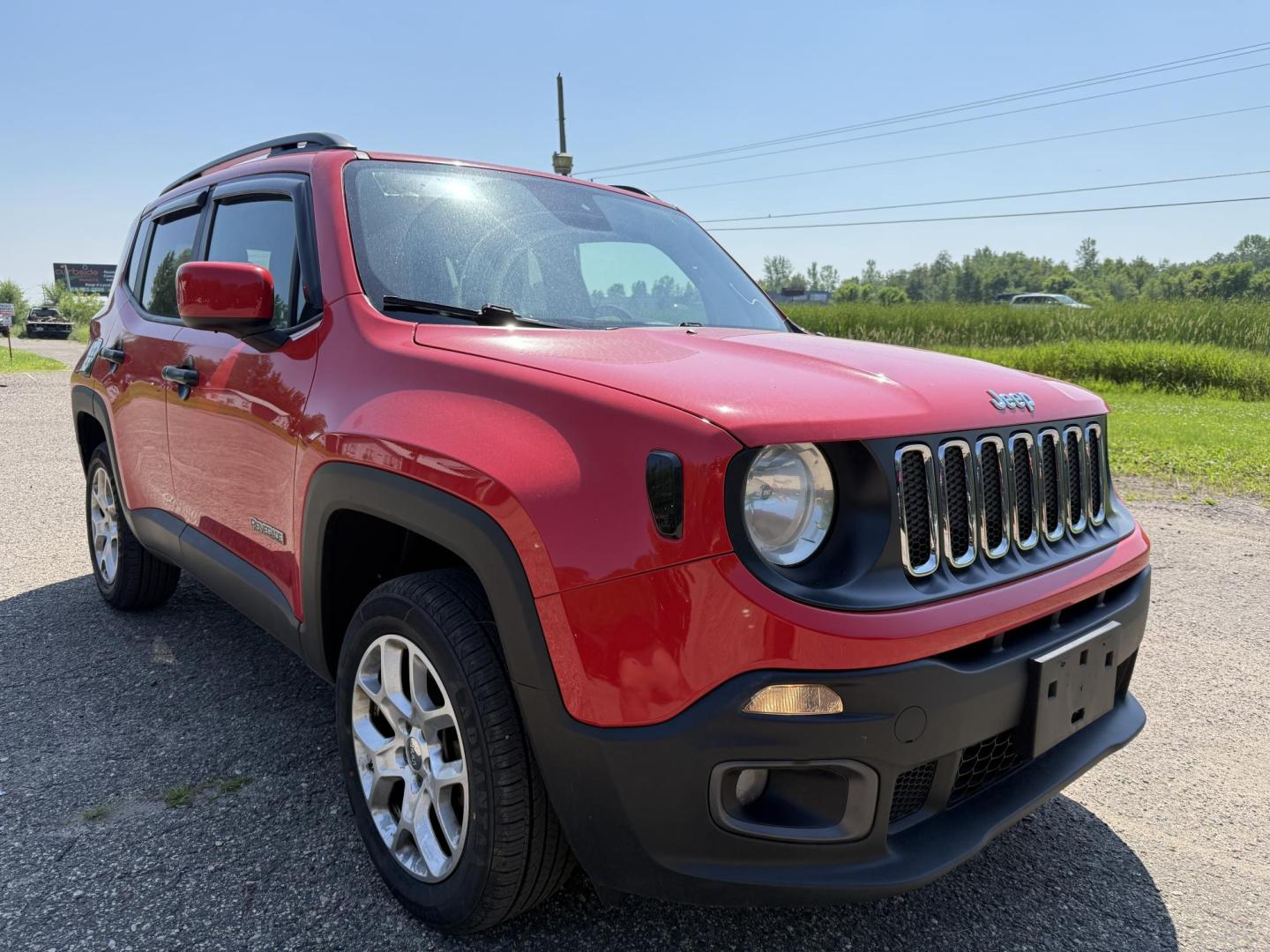 2018 Jeep Renegade Latitude 4WD (ZACCJBBB6JP) with an 2.4L L4 DOHC 16V engine, 6M transmission, located at 17255 hwy 65 NE, Ham Lake, MN, 55304, 0.000000, 0.000000 - Photo#6