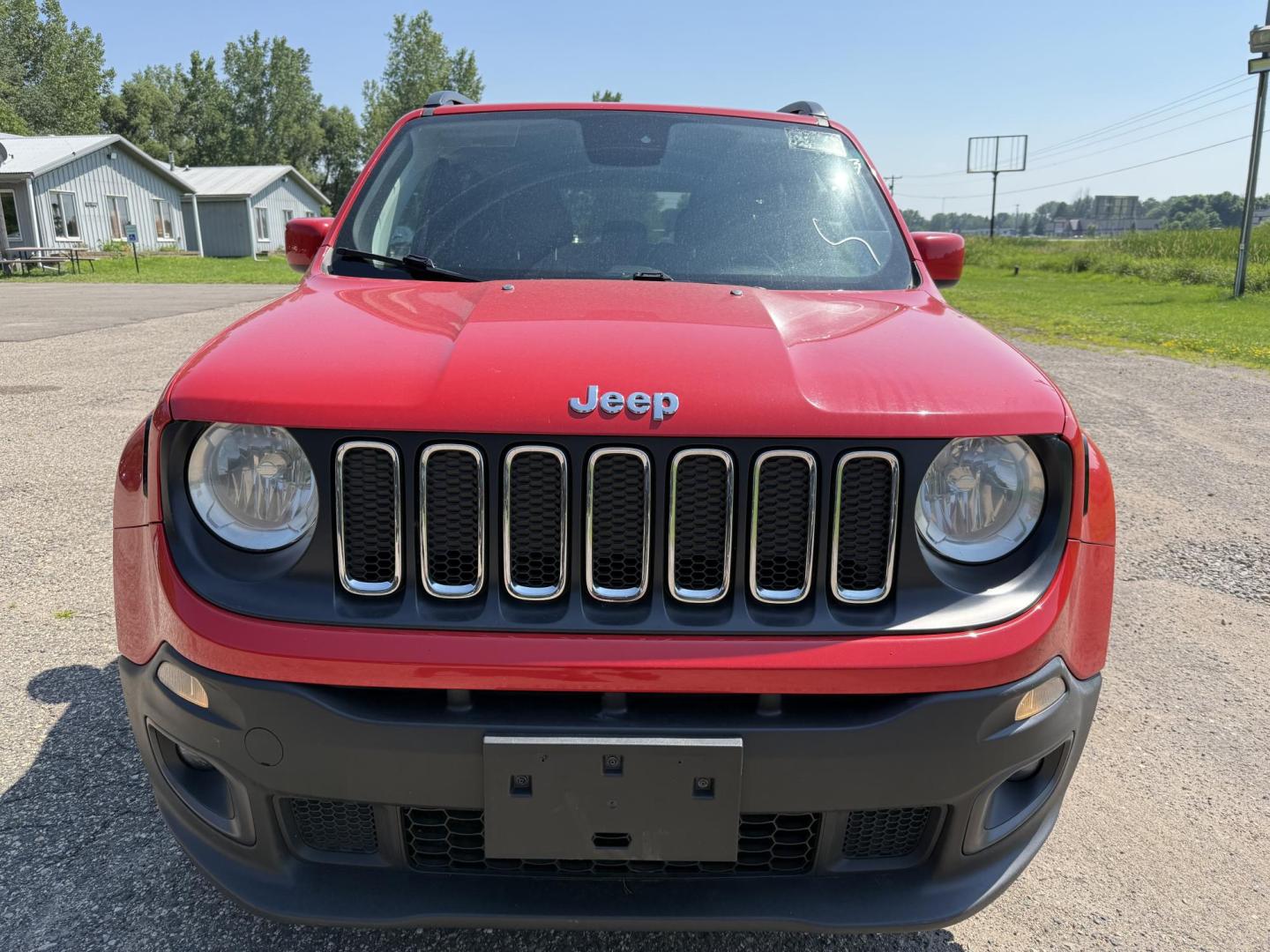 2018 Jeep Renegade Latitude 4WD (ZACCJBBB6JP) with an 2.4L L4 DOHC 16V engine, 6M transmission, located at 17255 hwy 65 NE, Ham Lake, MN, 55304, 0.000000, 0.000000 - Photo#7
