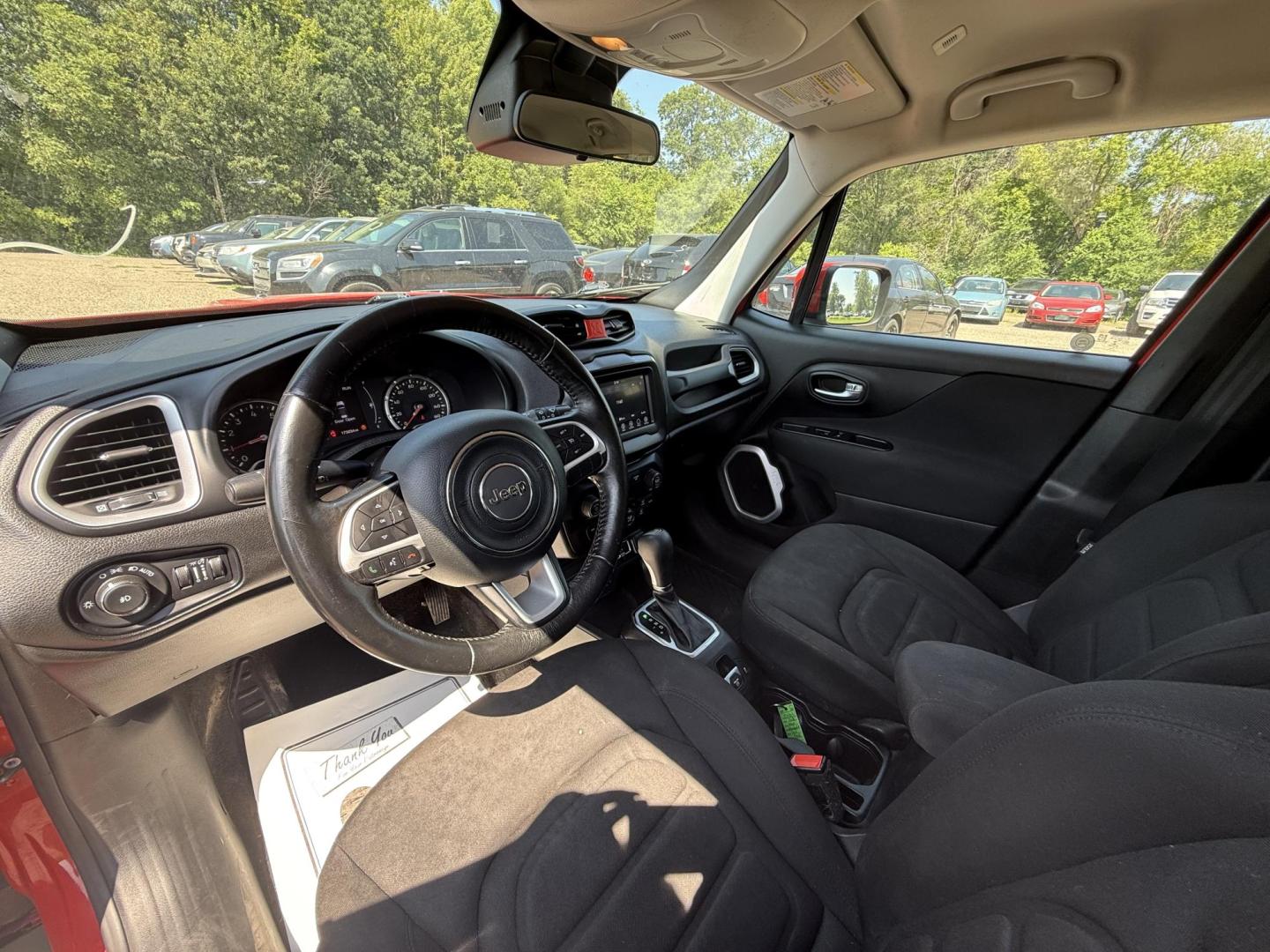 2018 Jeep Renegade Latitude 4WD (ZACCJBBB6JP) with an 2.4L L4 DOHC 16V engine, 6M transmission, located at 17255 hwy 65 NE, Ham Lake, MN, 55304, 0.000000, 0.000000 - Photo#9