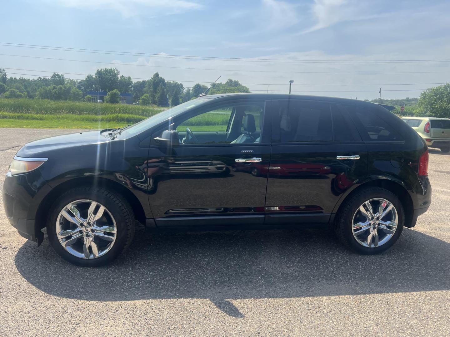 2011 Ford Edge SEL FWD (2FMDK3JC9BB) with an 3.5L V6 DOHC 24V engine, 6-Speed Automatic transmission, located at 17255 hwy 65 NE, Ham Lake, MN, 55304, 0.000000, 0.000000 - Photo#1