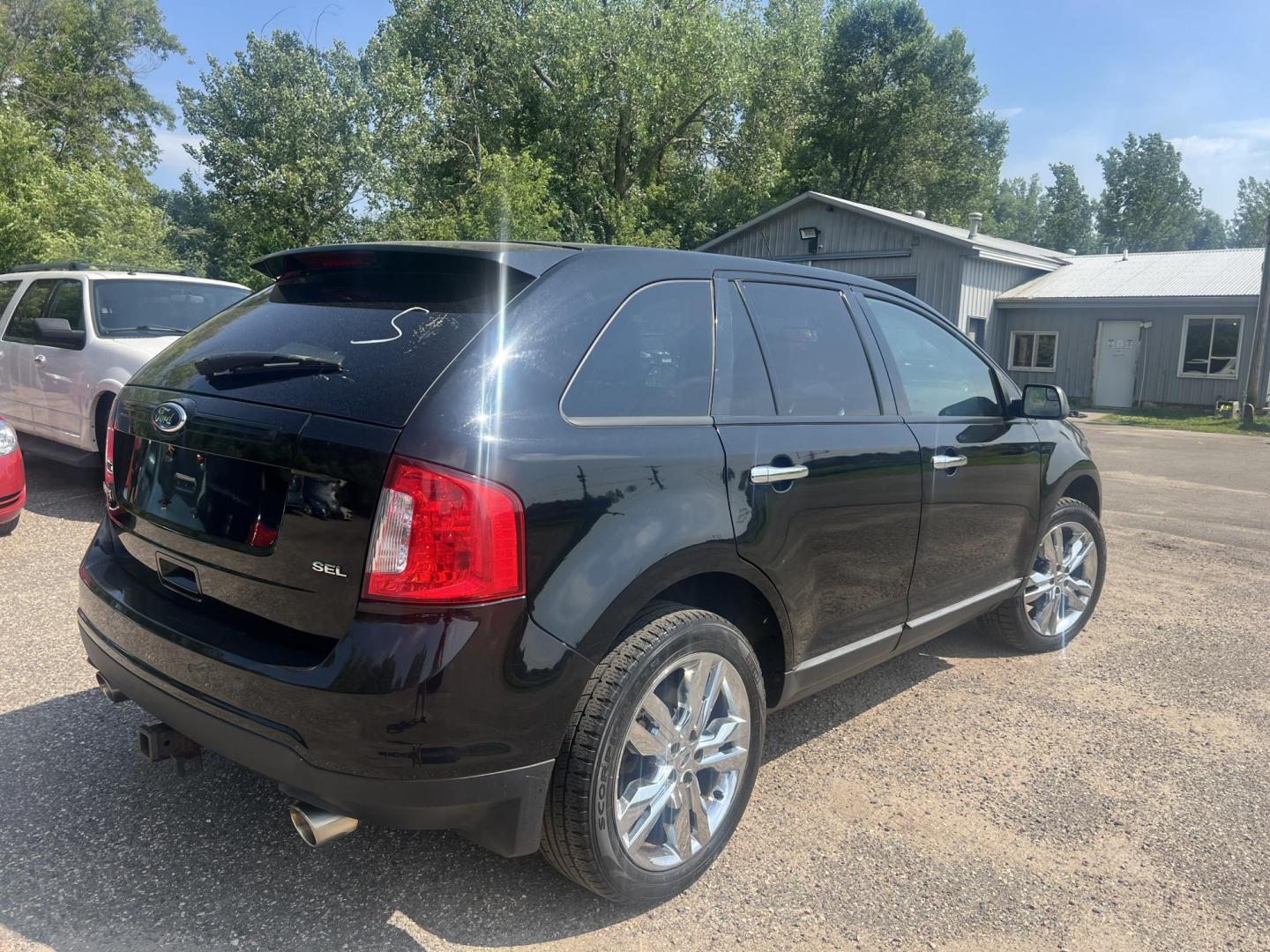 2011 Ford Edge SEL FWD (2FMDK3JC9BB) with an 3.5L V6 DOHC 24V engine, 6-Speed Automatic transmission, located at 17255 hwy 65 NE, Ham Lake, MN, 55304, 0.000000, 0.000000 - Photo#4